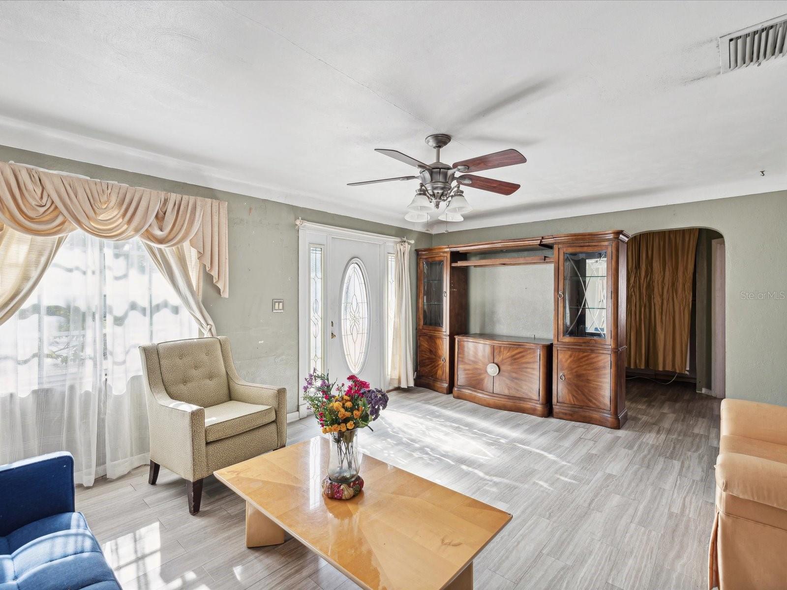 2201 30TH AVE N, ST PETERSBURG, FL, 33713