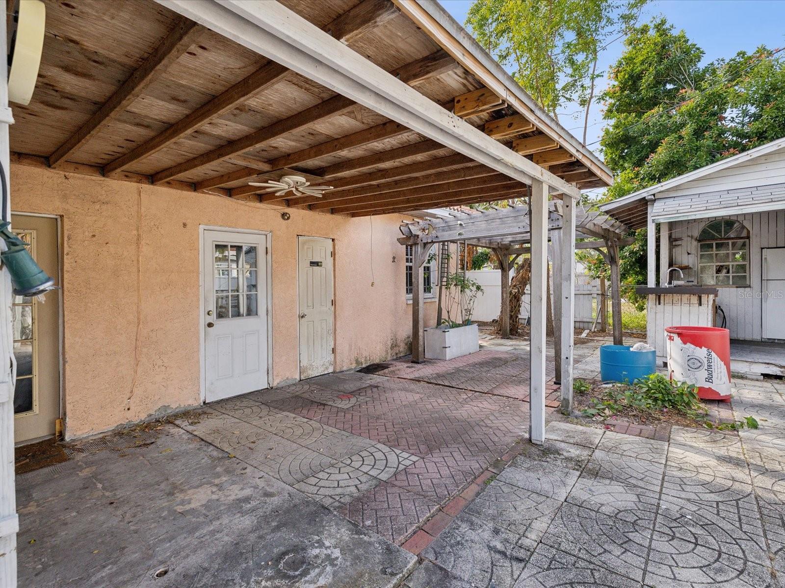 2201 30TH AVE N, ST PETERSBURG, FL, 33713