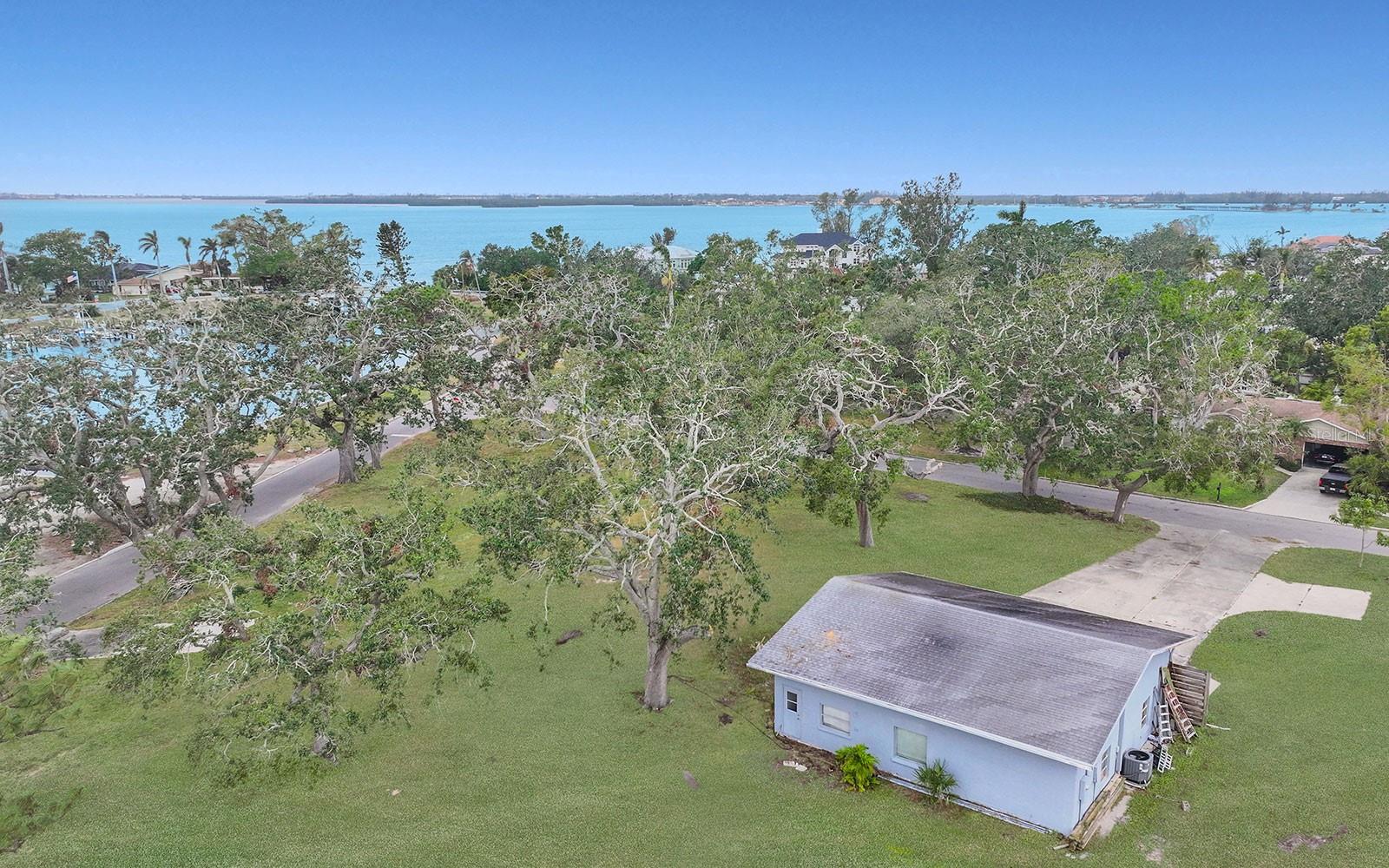 1201 ALCAZAR DR, BRADENTON, FL, 34209