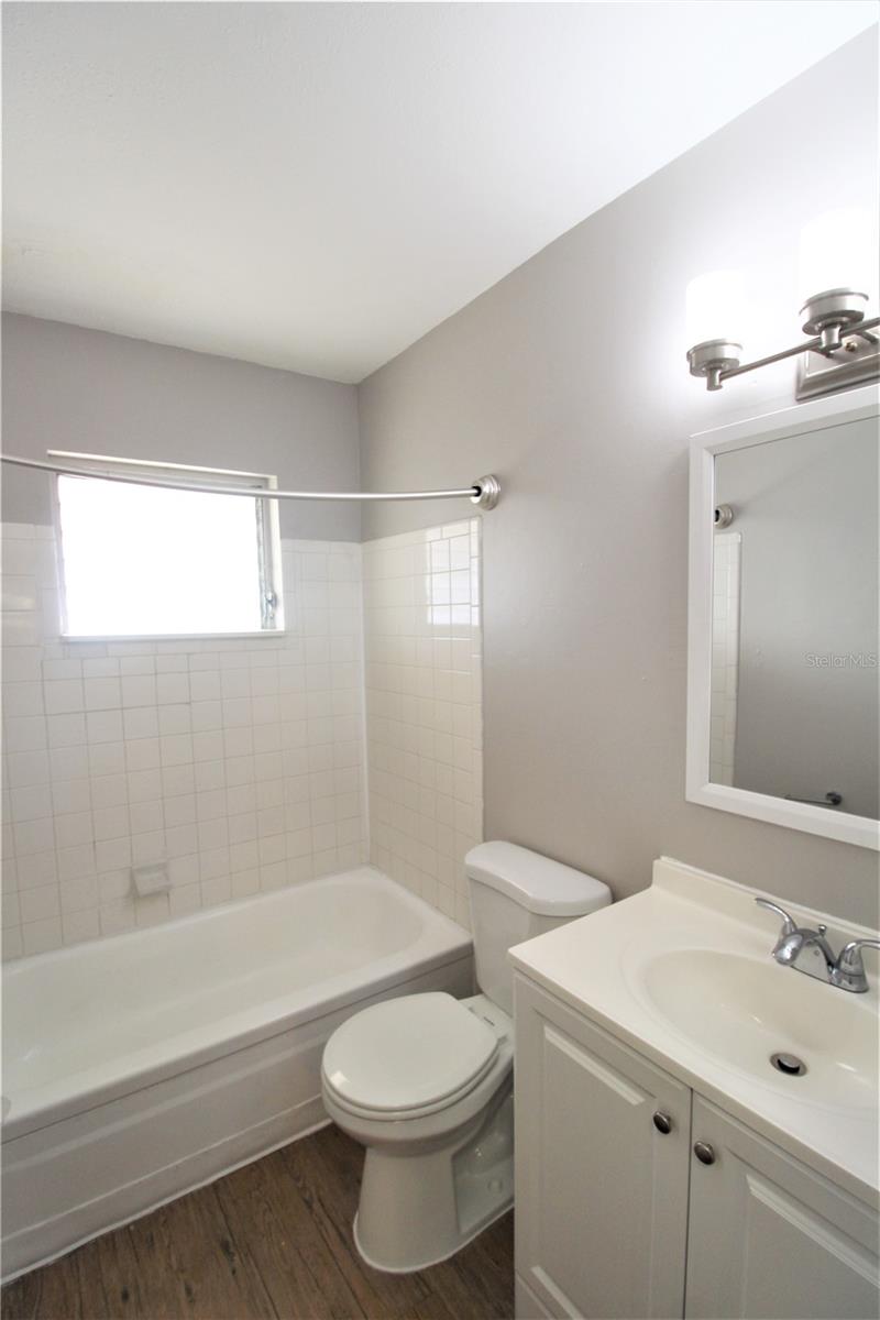 3001 BEE RIDGE RD #209, SARASOTA, FL, 34239