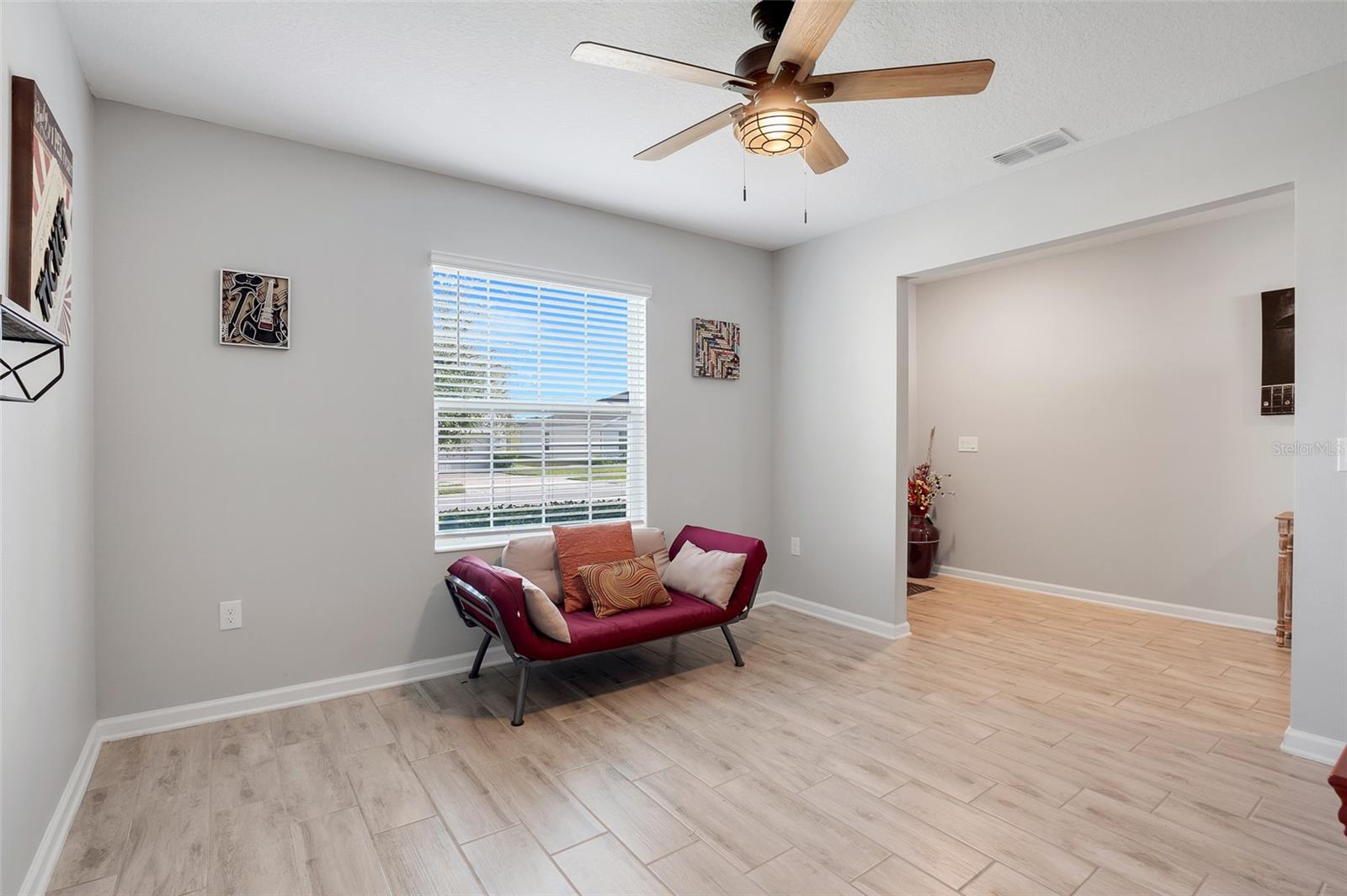 136 WHITE HORSE WAY, GROVELAND, FL, 34736