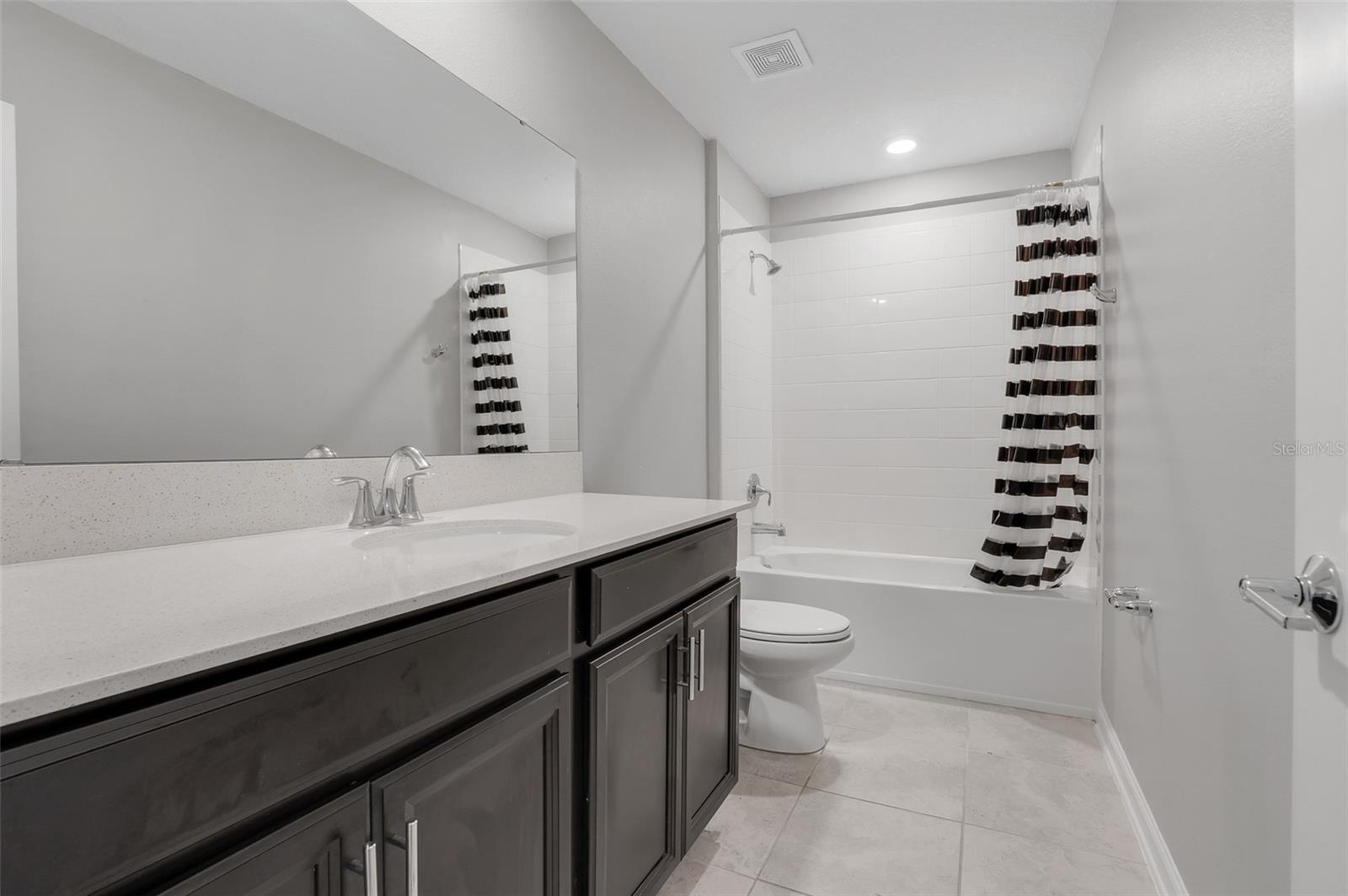 136 WHITE HORSE WAY, GROVELAND, FL, 34736