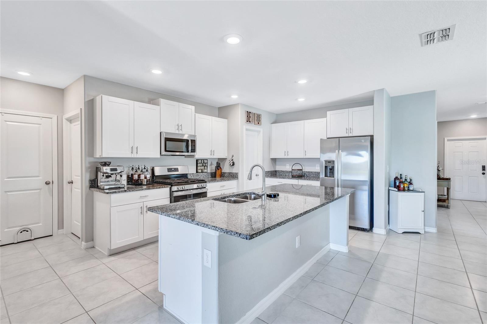 5513 RAINWOOD MEADOWS DR, APOLLO BEACH, FL, 33572