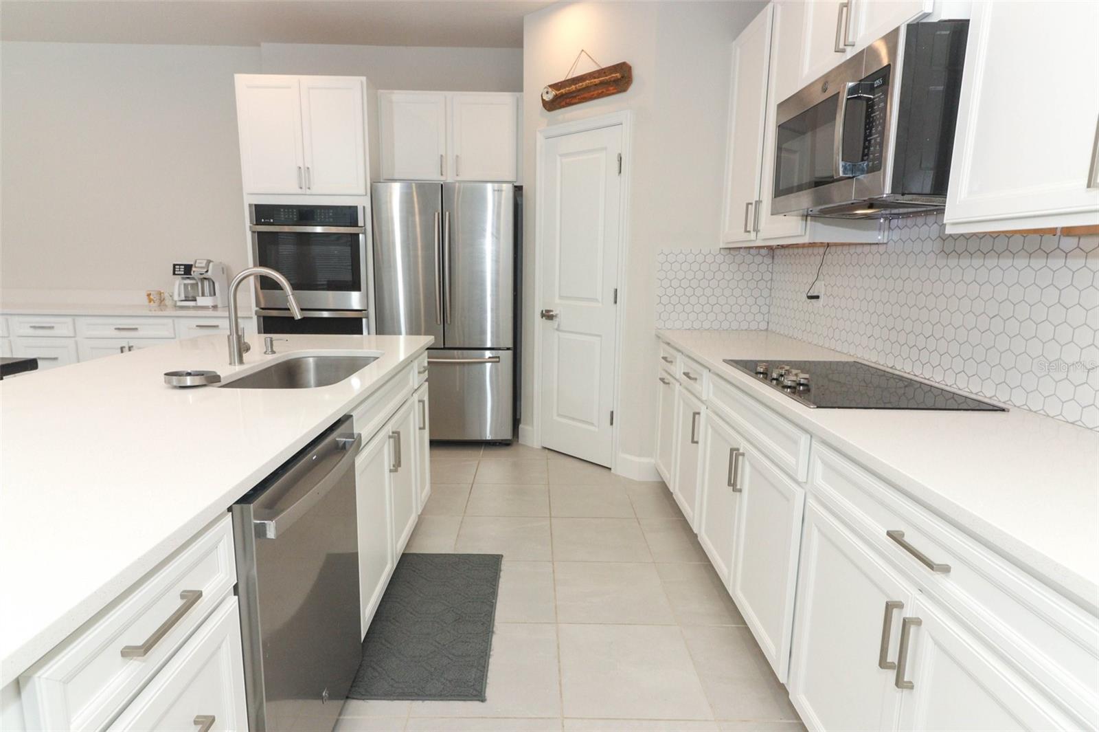 1949 VICTORIA ST, DAVENPORT, FL, 33837