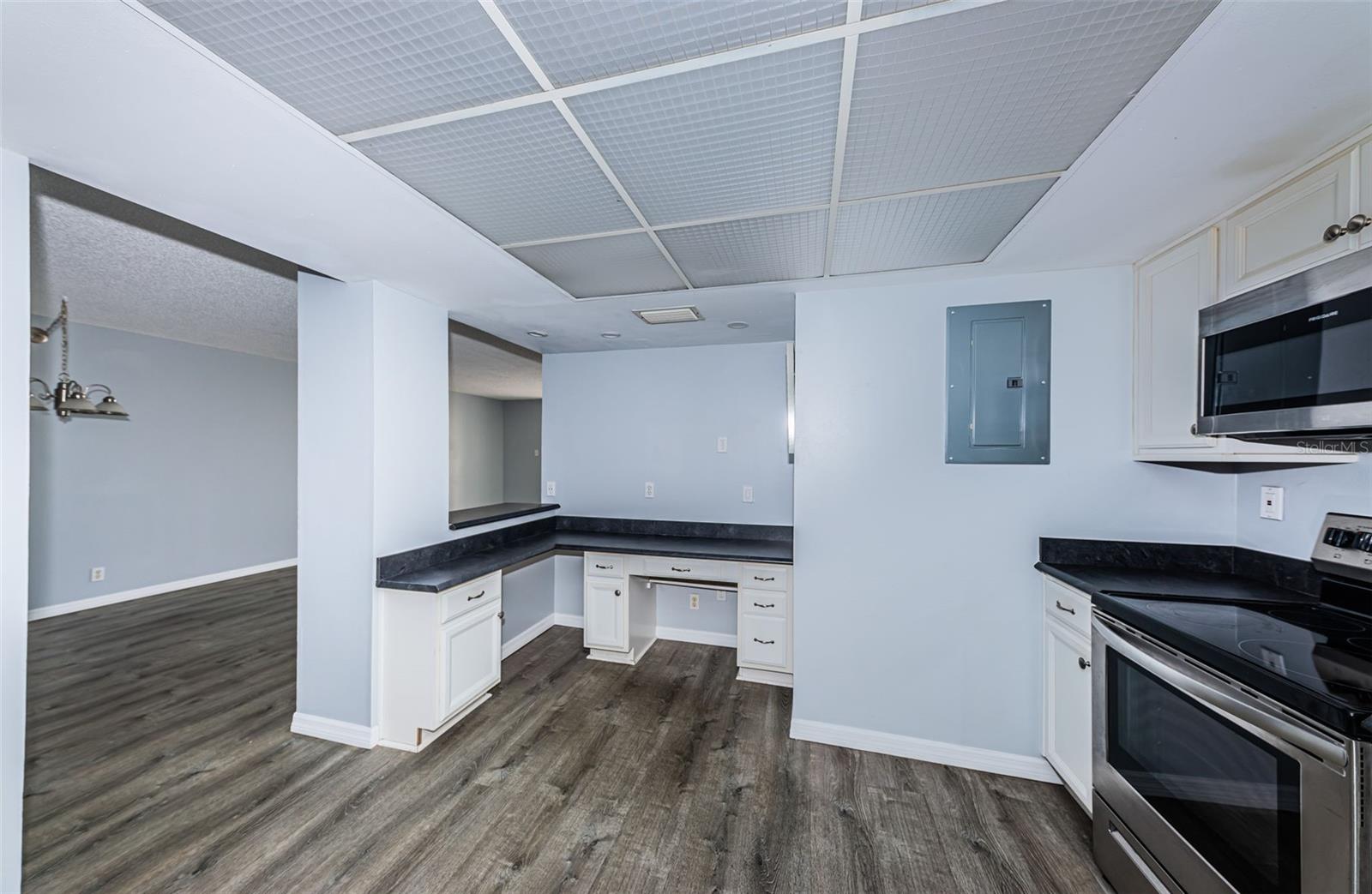6051 SUN BLVD #305, ST PETERSBURG, FL, 33715