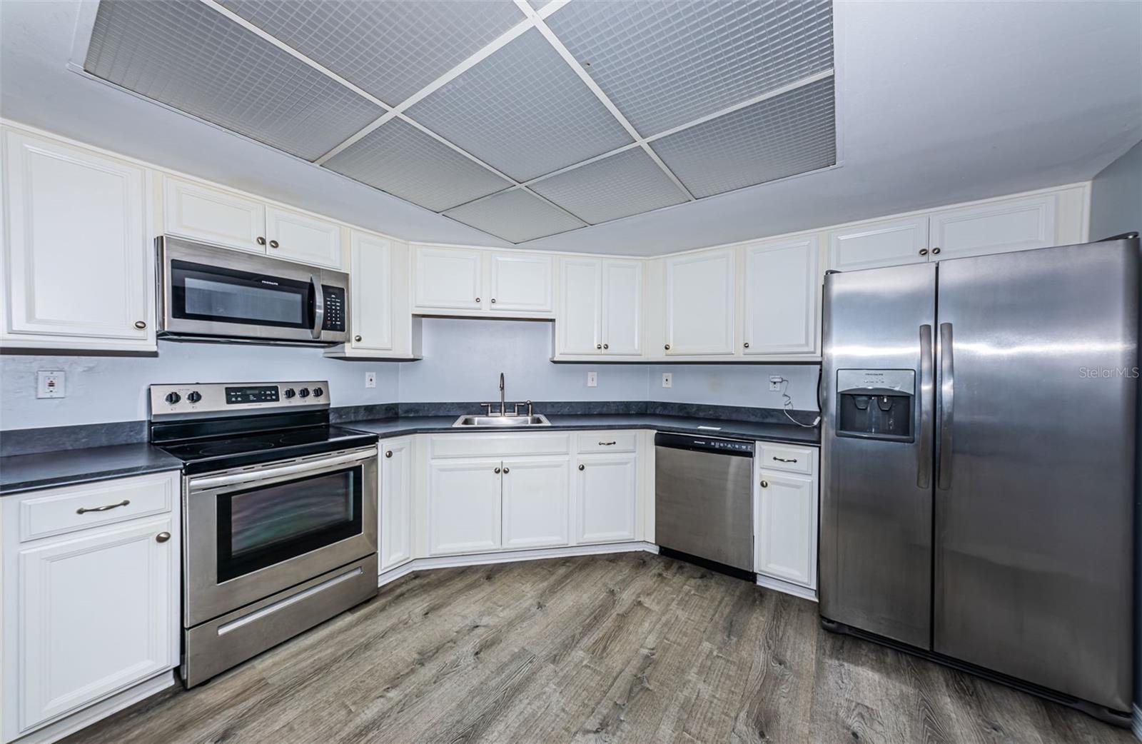 6051 SUN BLVD #305, ST PETERSBURG, FL, 33715
