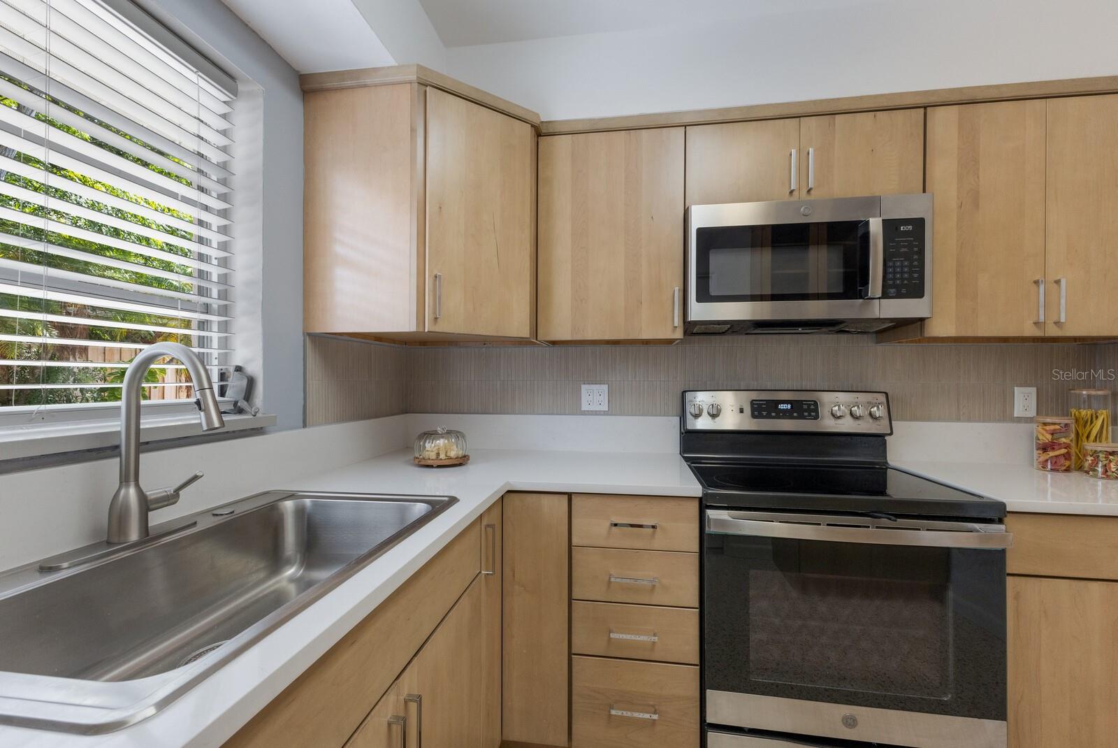 671 47TH ST, SARASOTA, FL, 34234