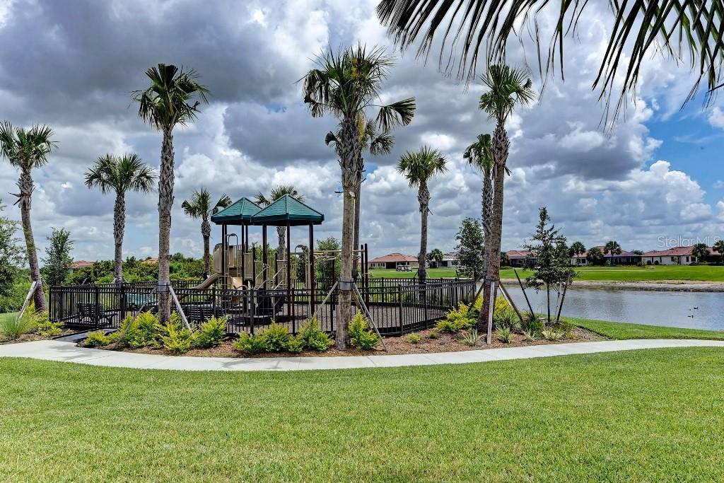 10043 CROOKED CREEK DR #101, VENICE, FL, 34293