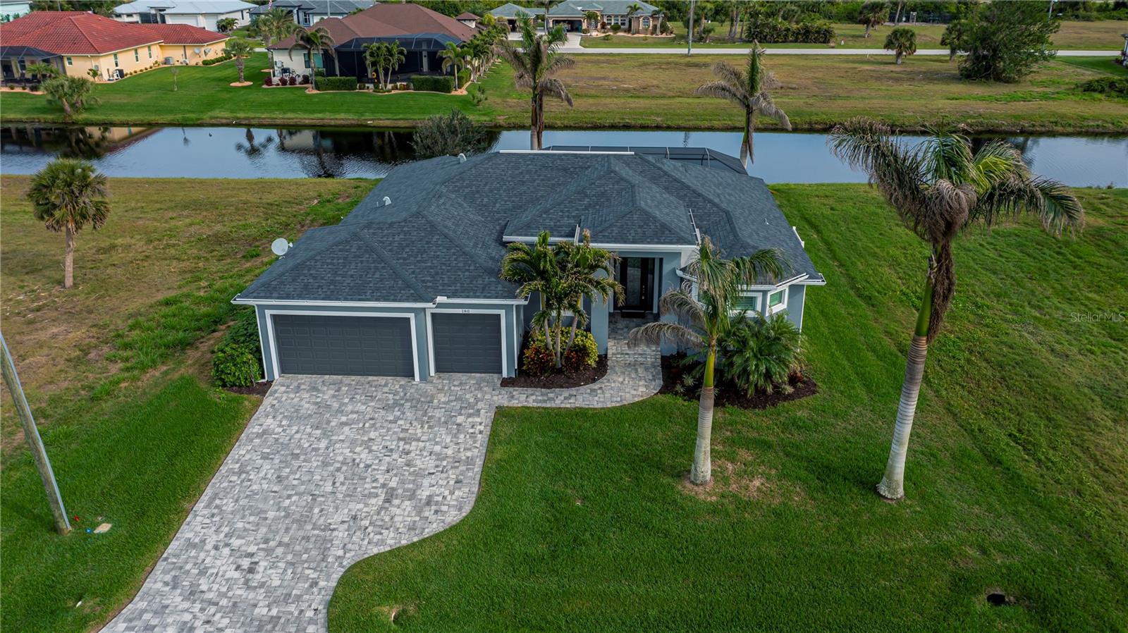180 W PINE VALLEY LN, ROTONDA WEST, FL, 33947