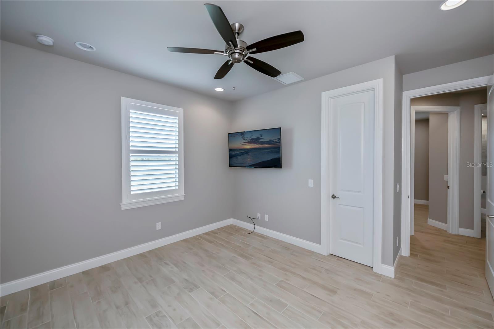 180 W PINE VALLEY LN, ROTONDA WEST, FL, 33947
