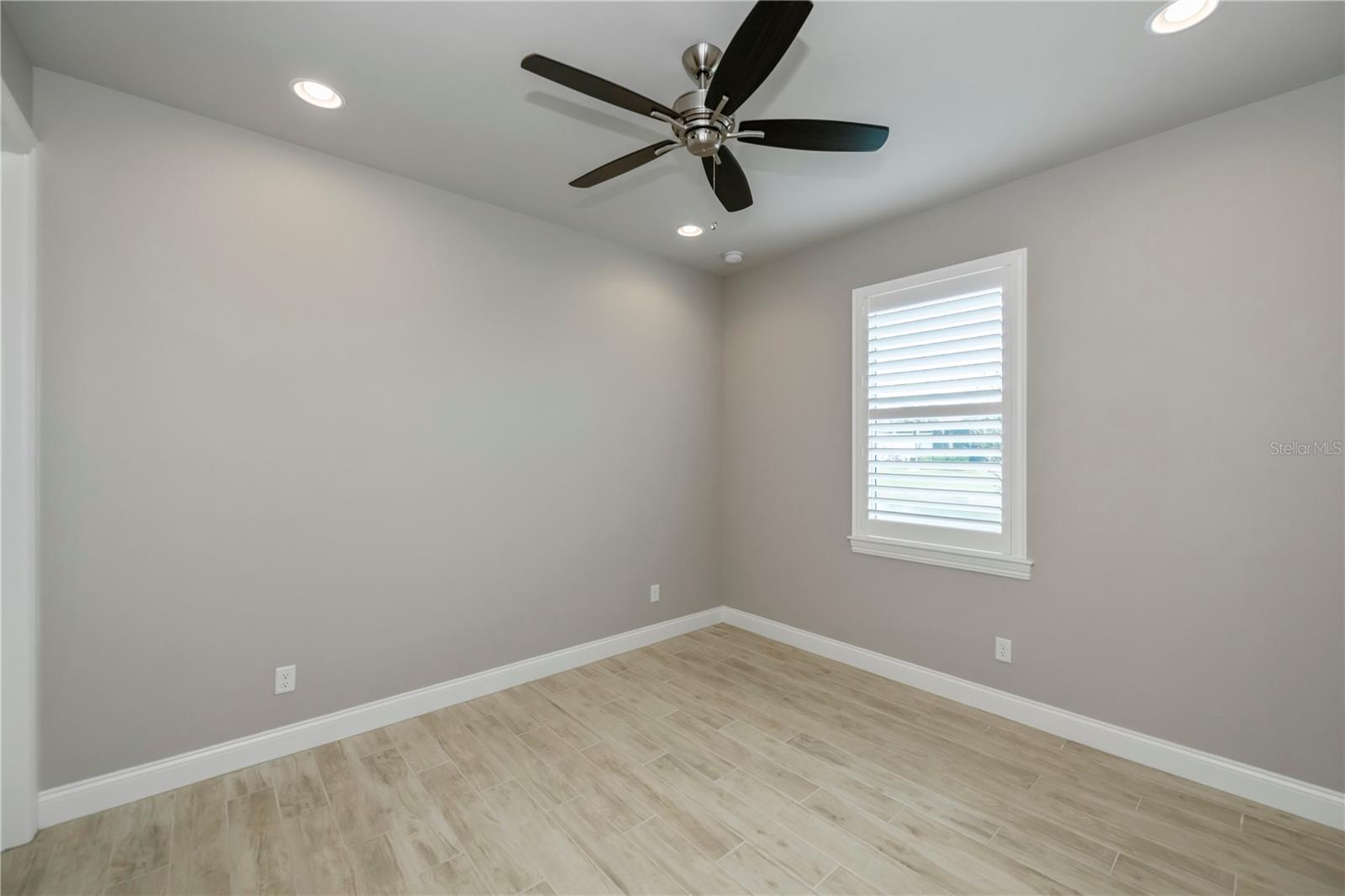 180 W PINE VALLEY LN, ROTONDA WEST, FL, 33947