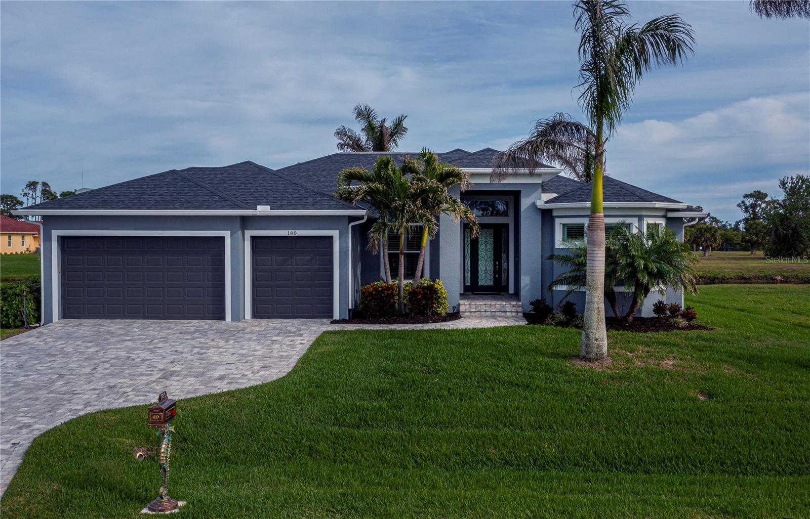 180 W PINE VALLEY LN, ROTONDA WEST, FL, 33947