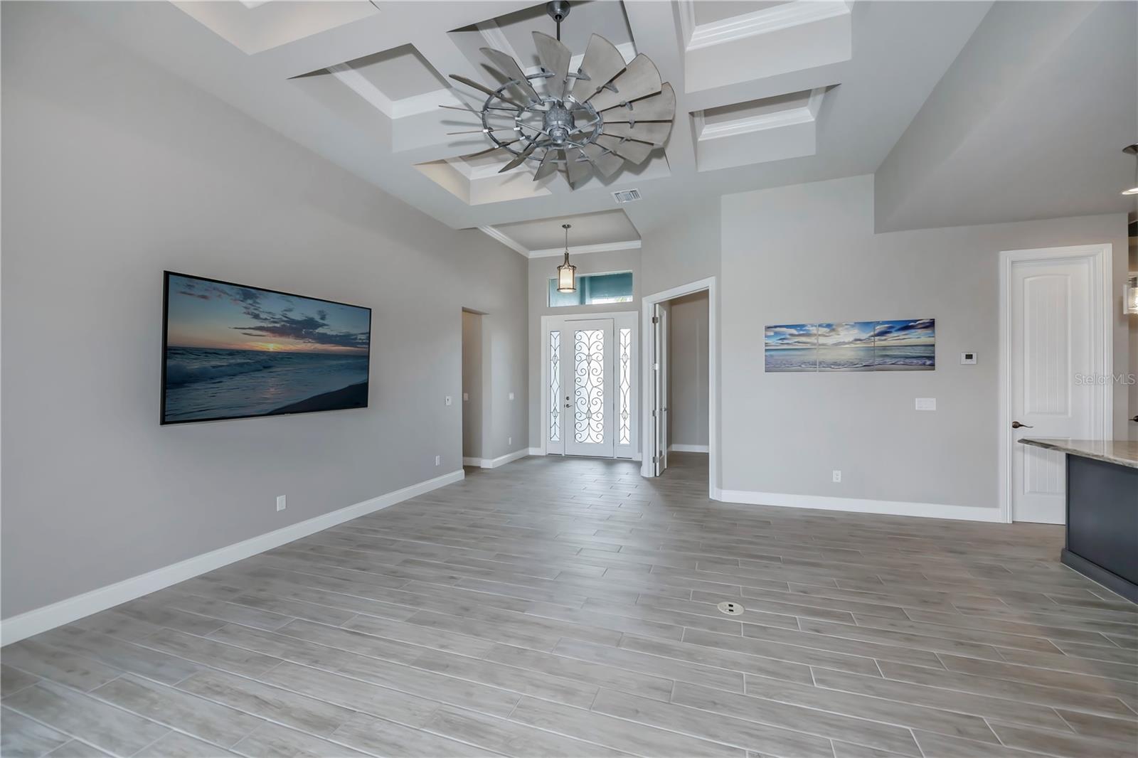 180 W PINE VALLEY LN, ROTONDA WEST, FL, 33947