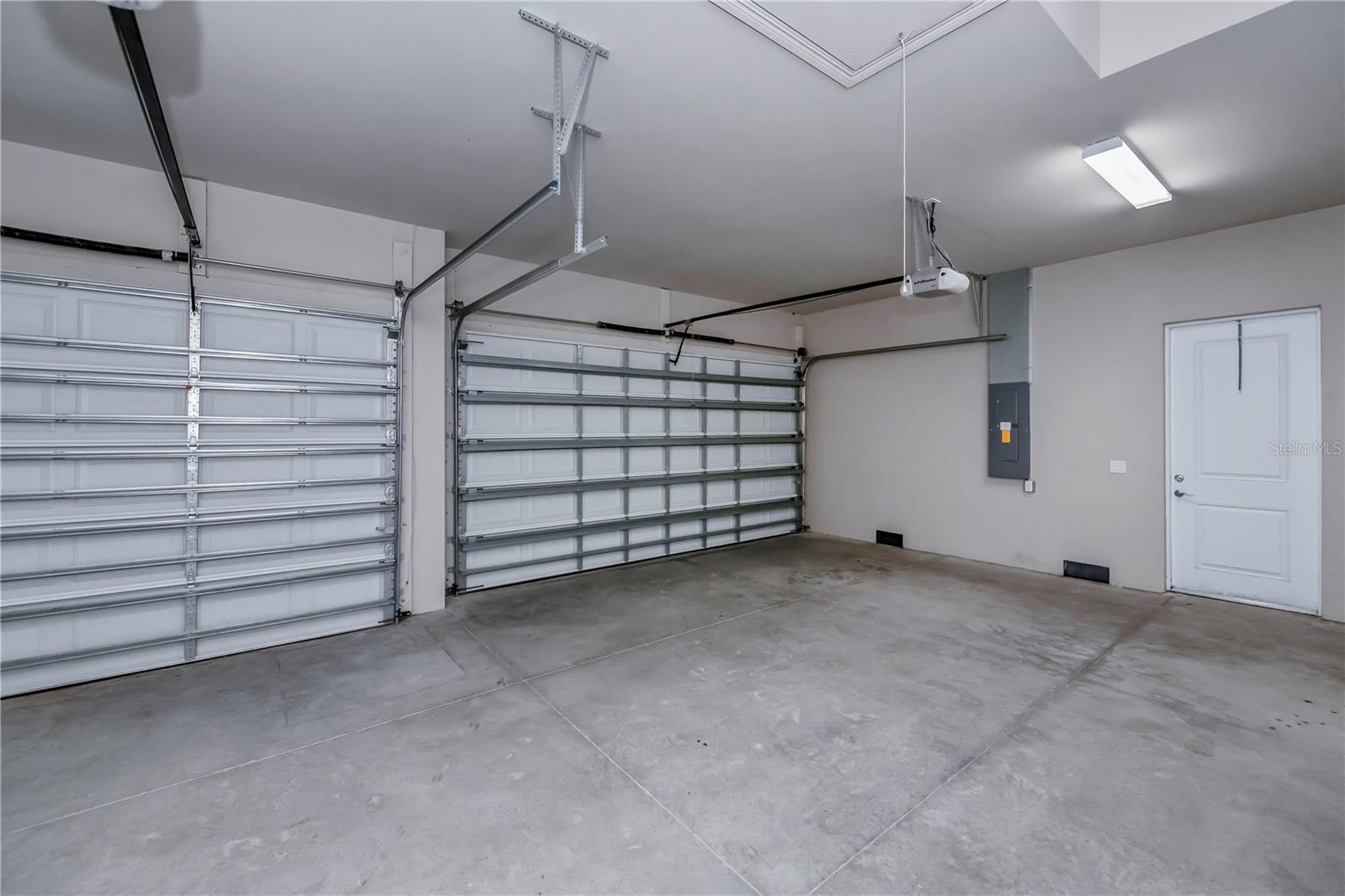 180 W PINE VALLEY LN, ROTONDA WEST, FL, 33947