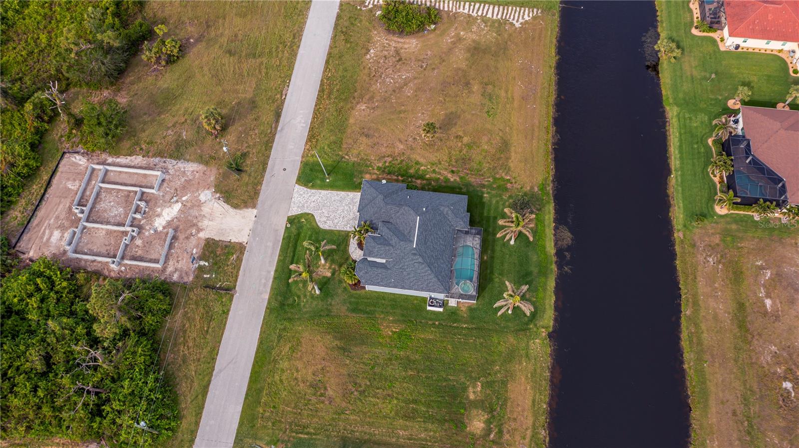 180 W PINE VALLEY LN, ROTONDA WEST, FL, 33947