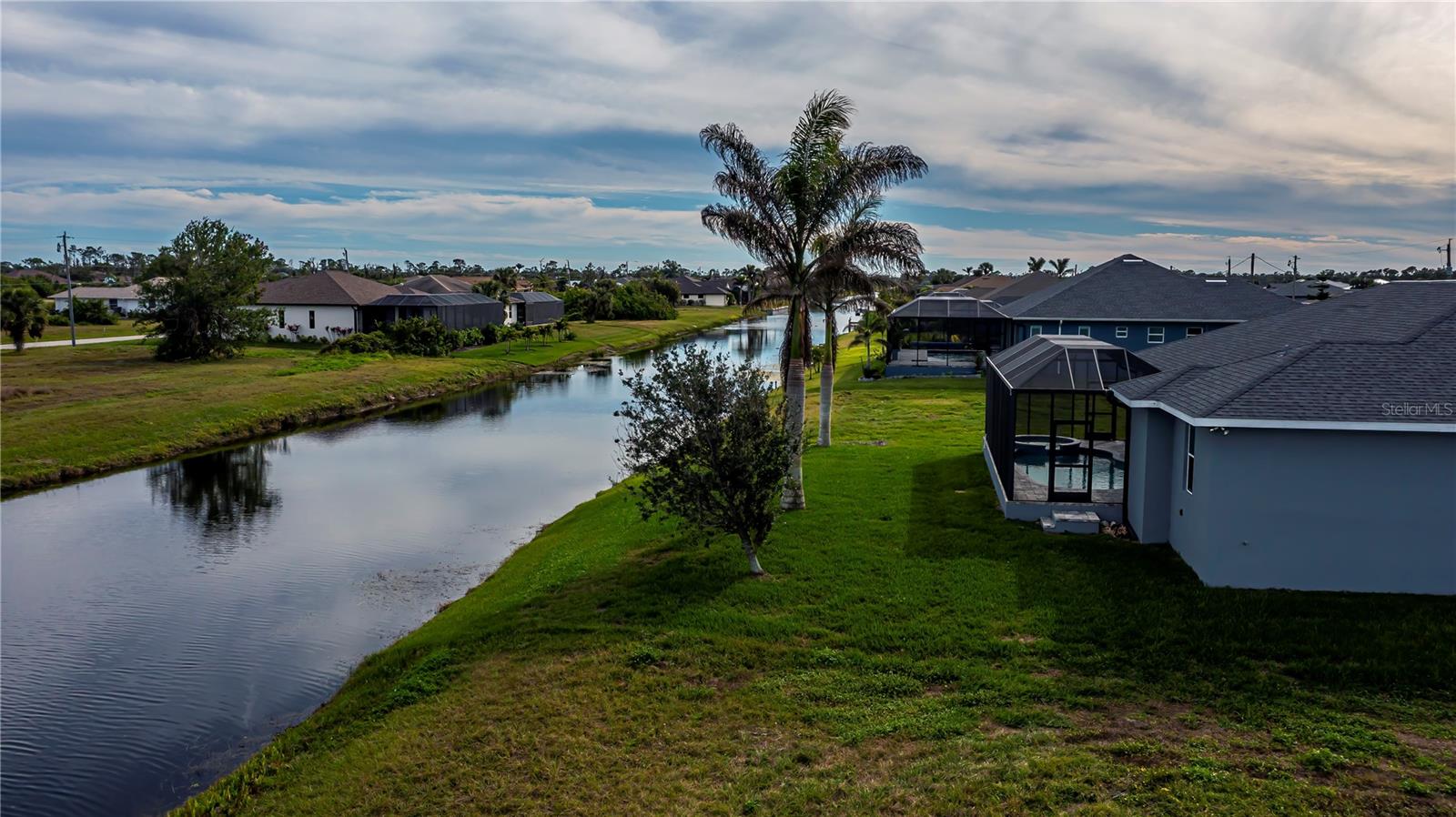 180 W PINE VALLEY LN, ROTONDA WEST, FL, 33947