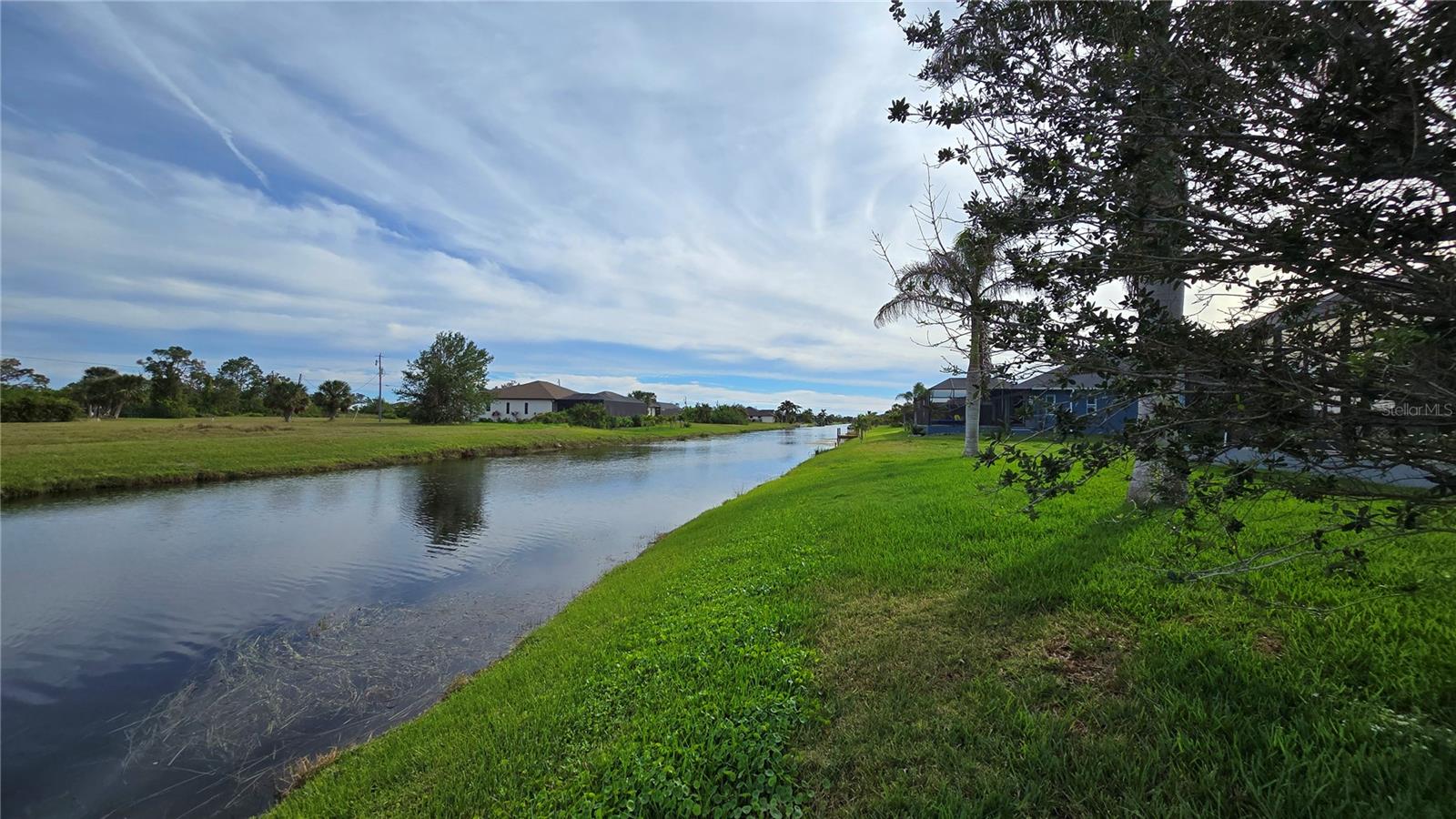 180 W PINE VALLEY LN, ROTONDA WEST, FL, 33947