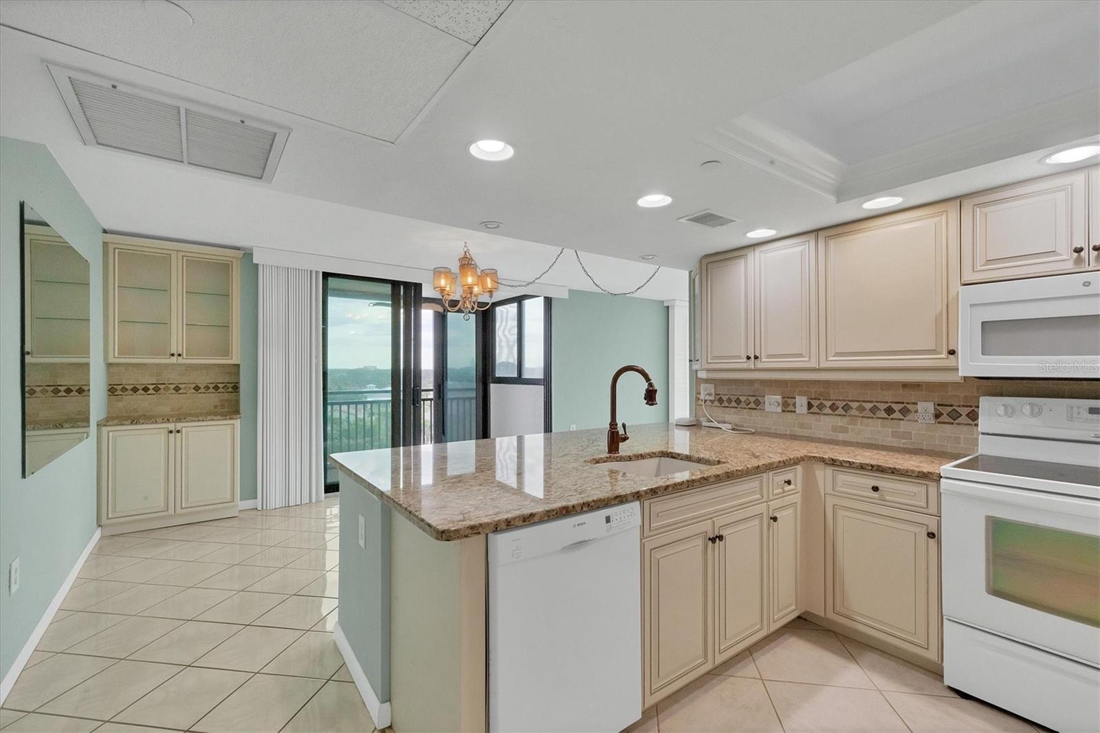 627 ALHAMBRA RD #602, VENICE, FL, 34285