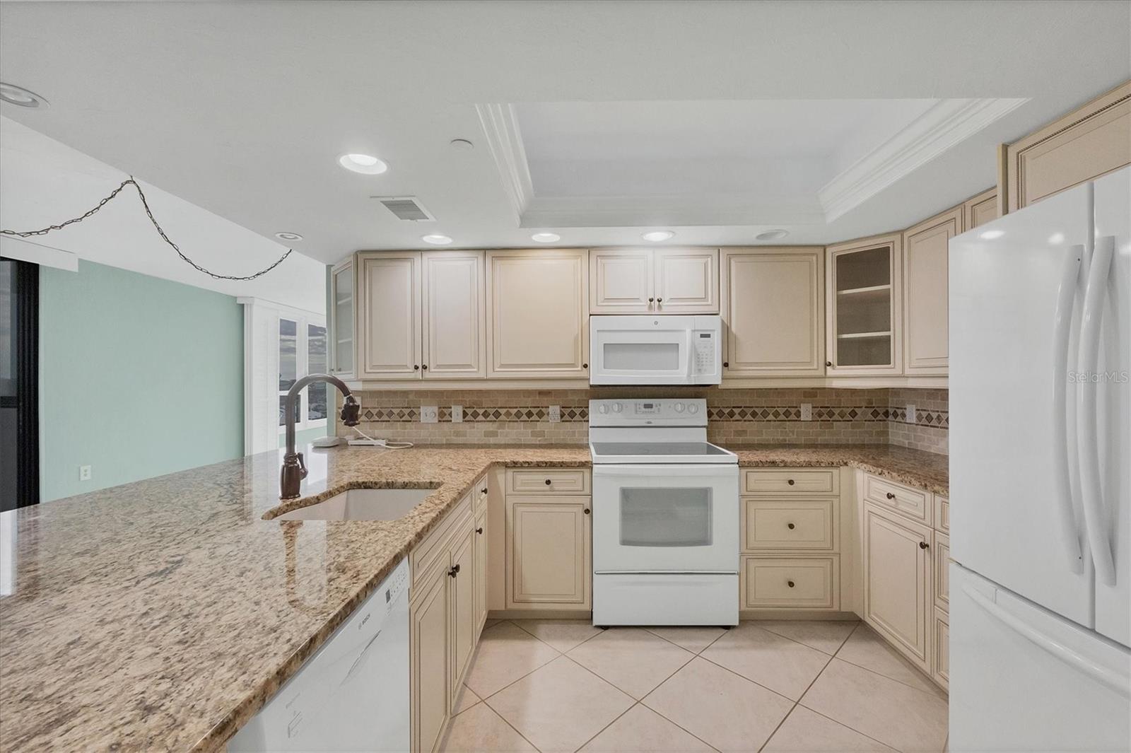 627 ALHAMBRA RD #602, VENICE, FL, 34285