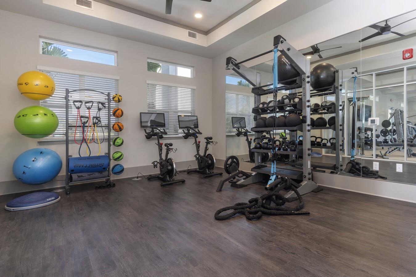 5291 POST OAK BLVD, WESLEY CHAPEL, FL, 33544
