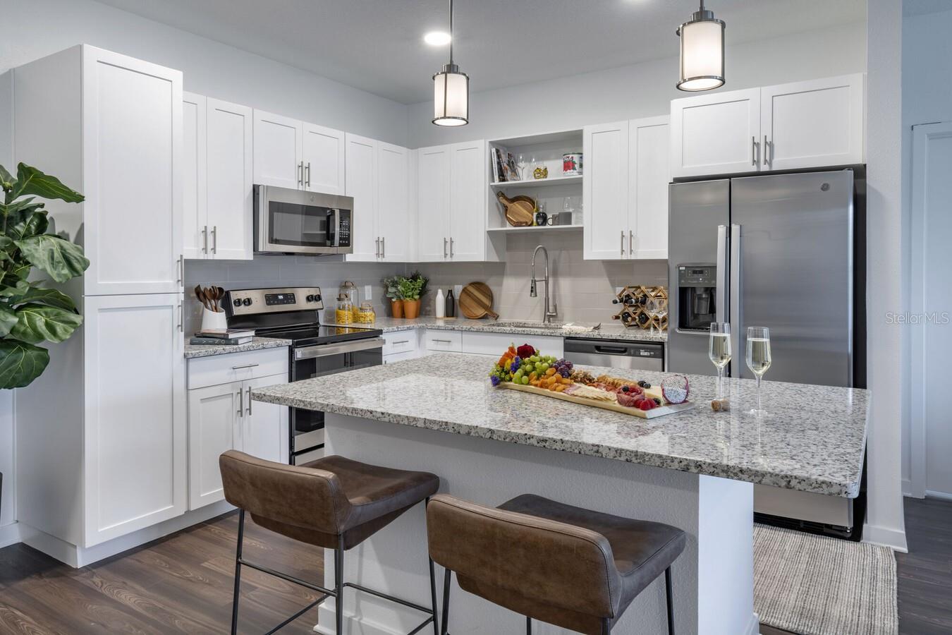 5291 POST OAK BLVD, WESLEY CHAPEL, FL, 33544