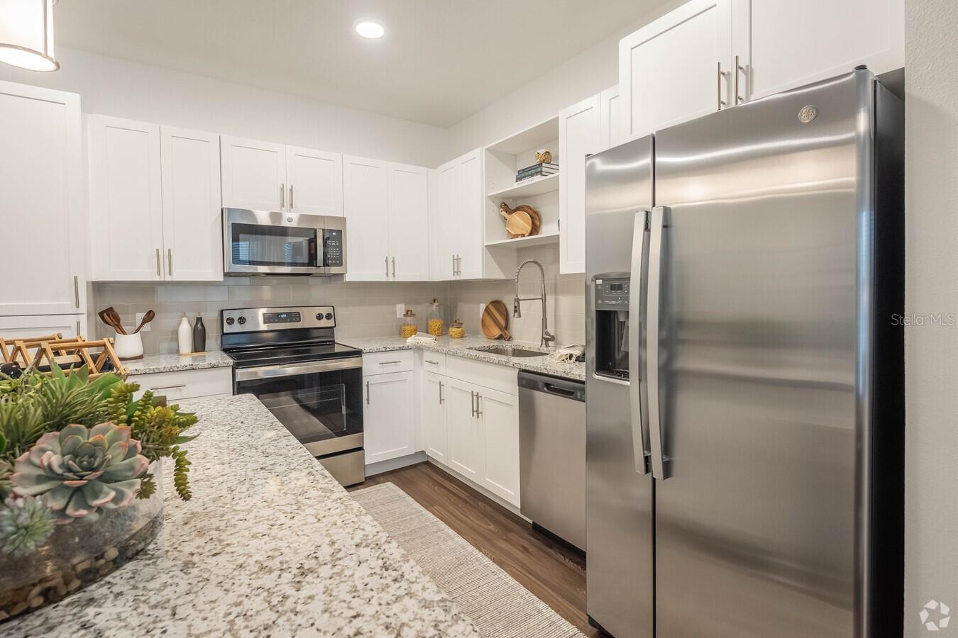 5291 POST OAK BLVD, WESLEY CHAPEL, FL, 33544