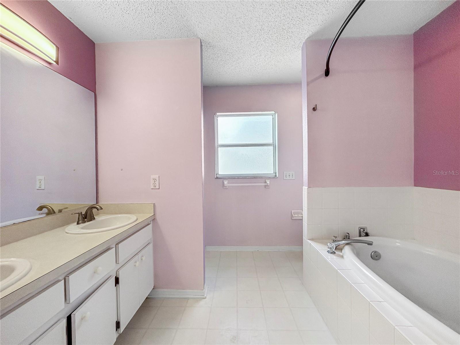 8715 MORRISON OAKS CT, TEMPLE TERRACE, FL, 33637