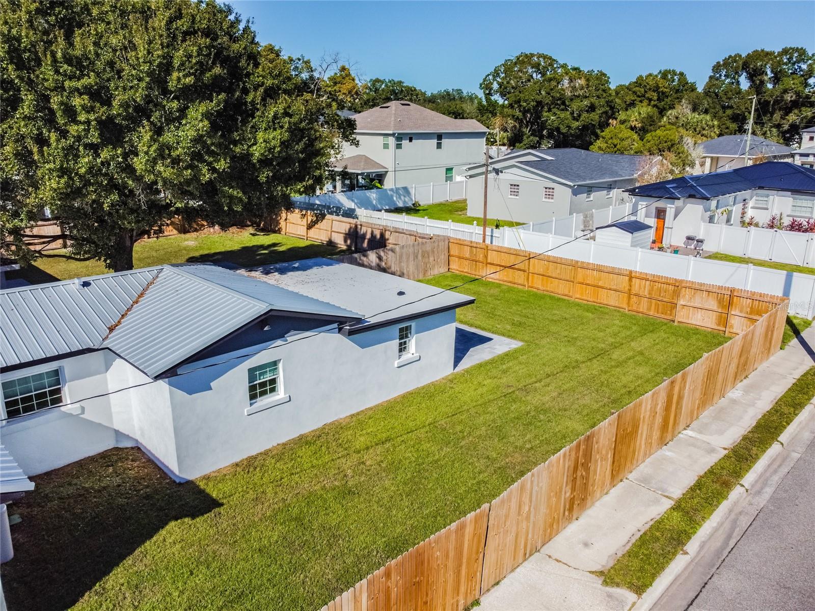 701 W WOODLAWN AVE, TAMPA, FL, 33603