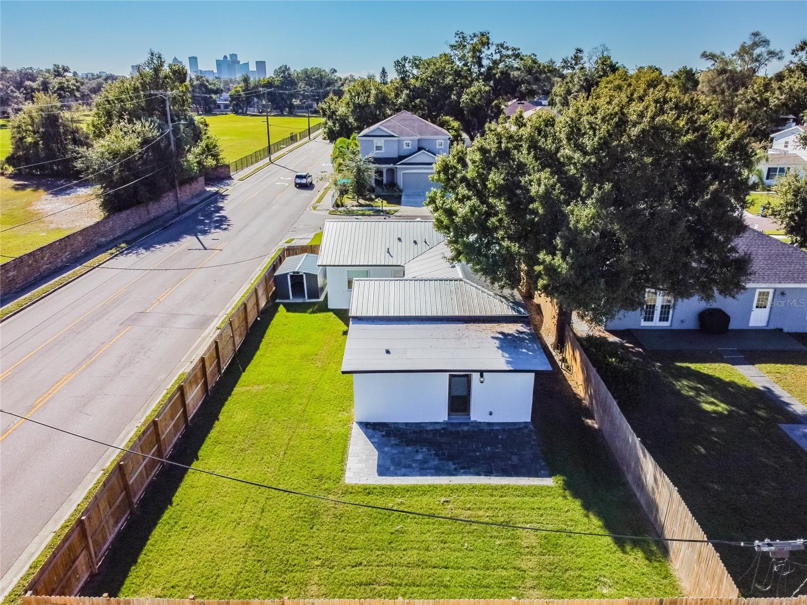 701 W WOODLAWN AVE, TAMPA, FL, 33603