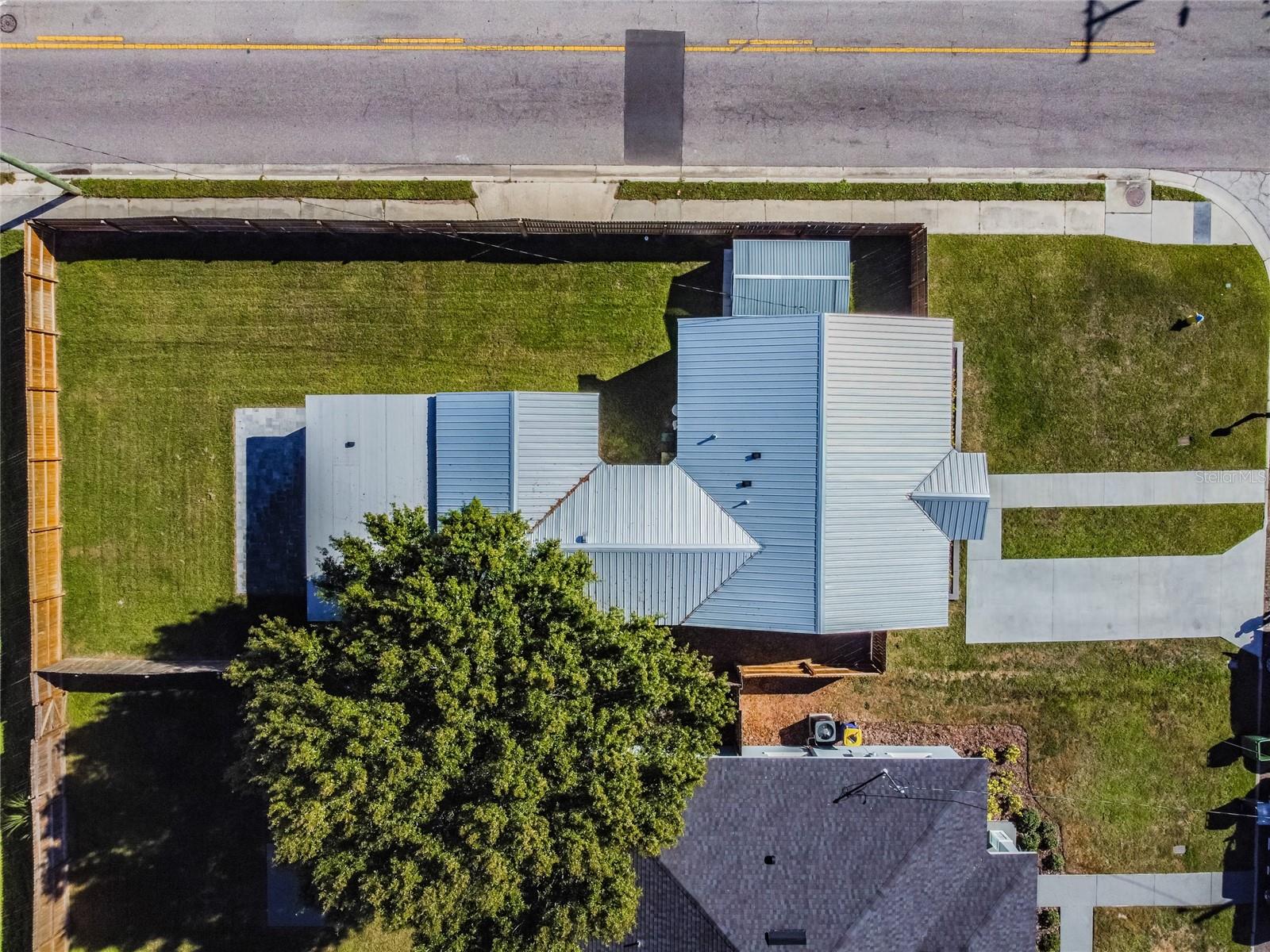 701 W WOODLAWN AVE, TAMPA, FL, 33603