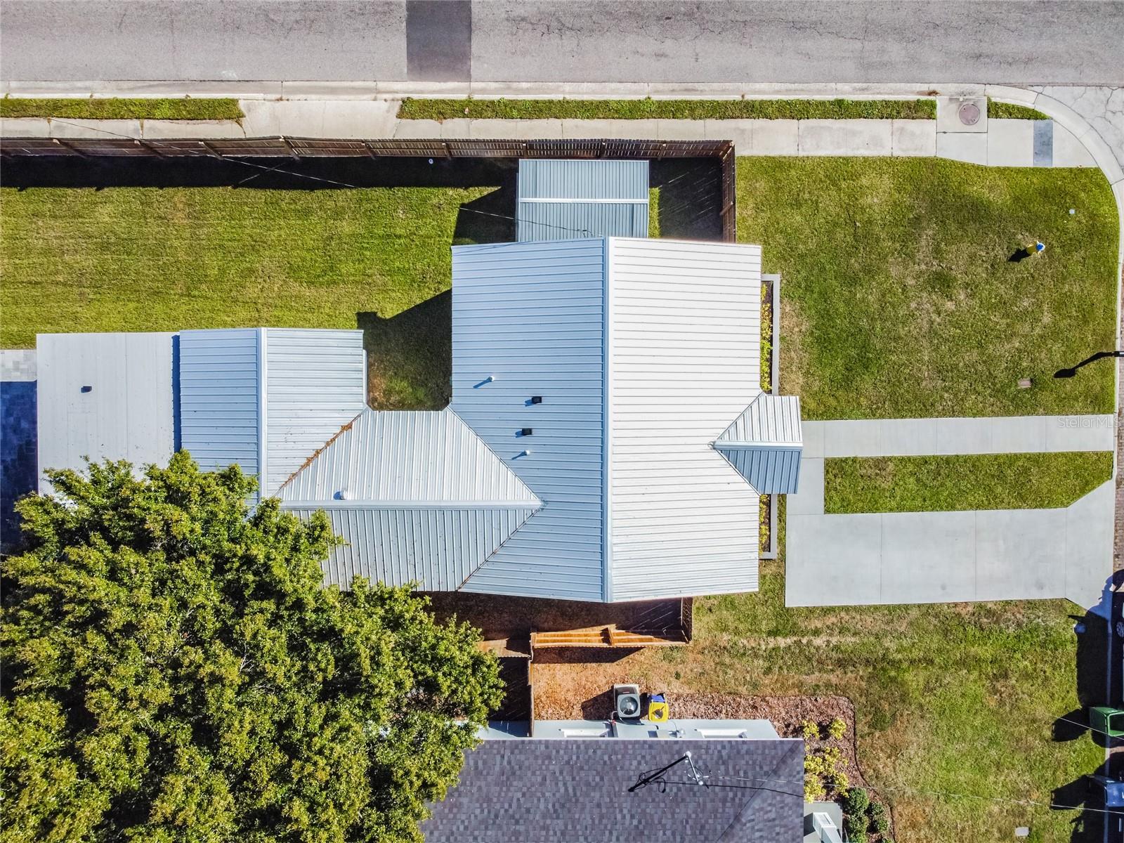 701 W WOODLAWN AVE, TAMPA, FL, 33603