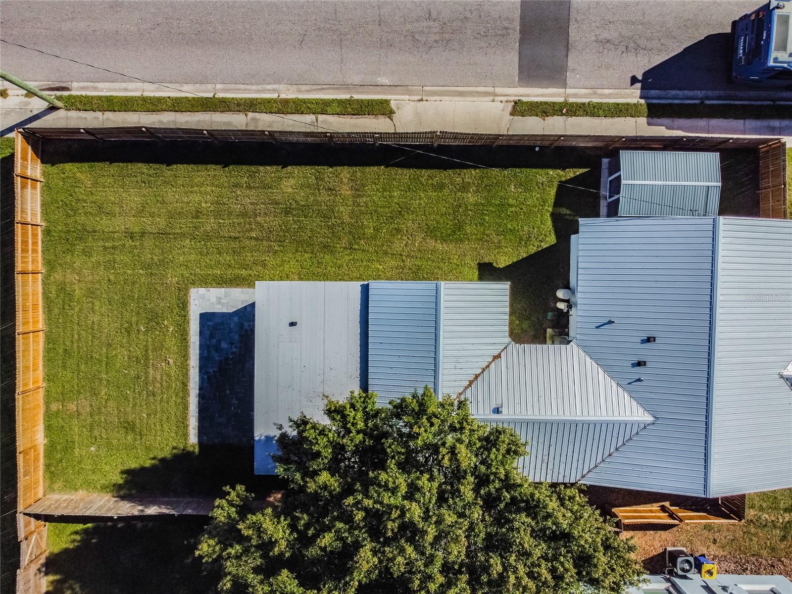 701 W WOODLAWN AVE, TAMPA, FL, 33603