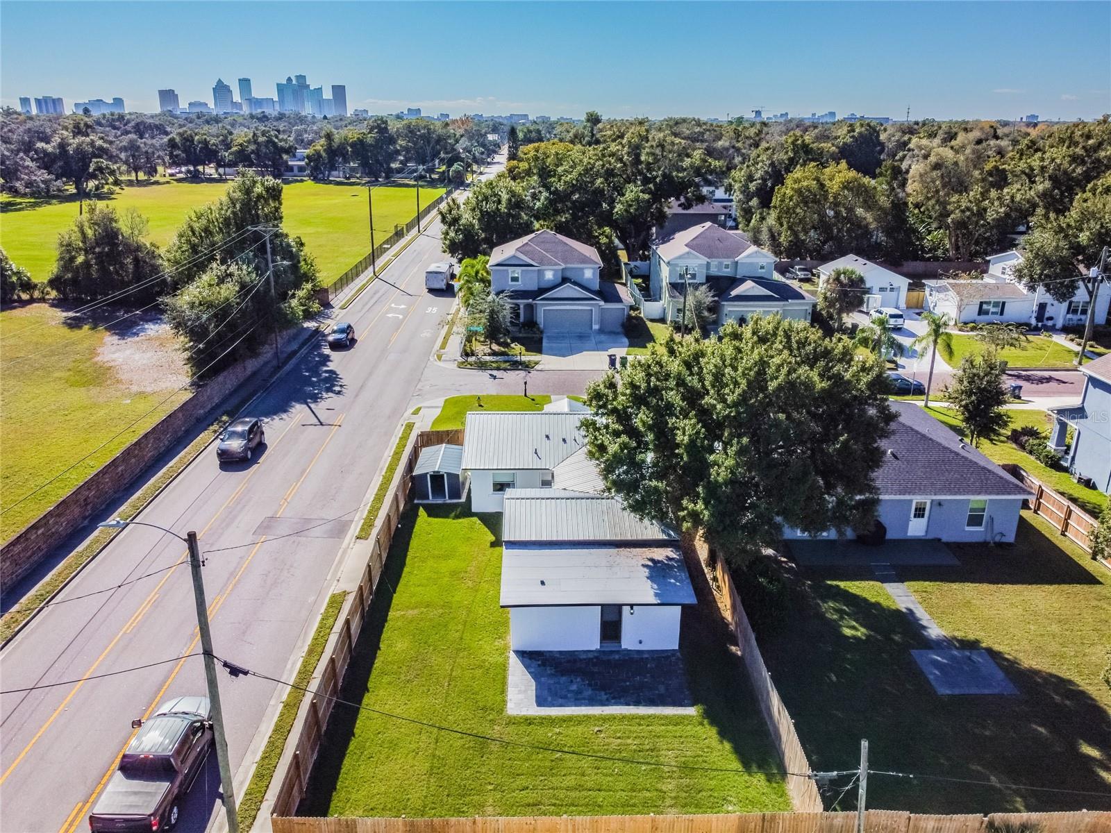 701 W WOODLAWN AVE, TAMPA, FL, 33603