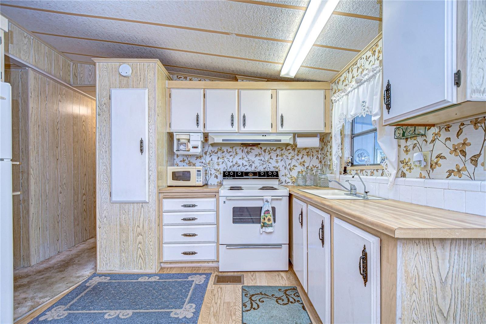 39351 DUNDEE RD, ZEPHYRHILLS, FL, 33542