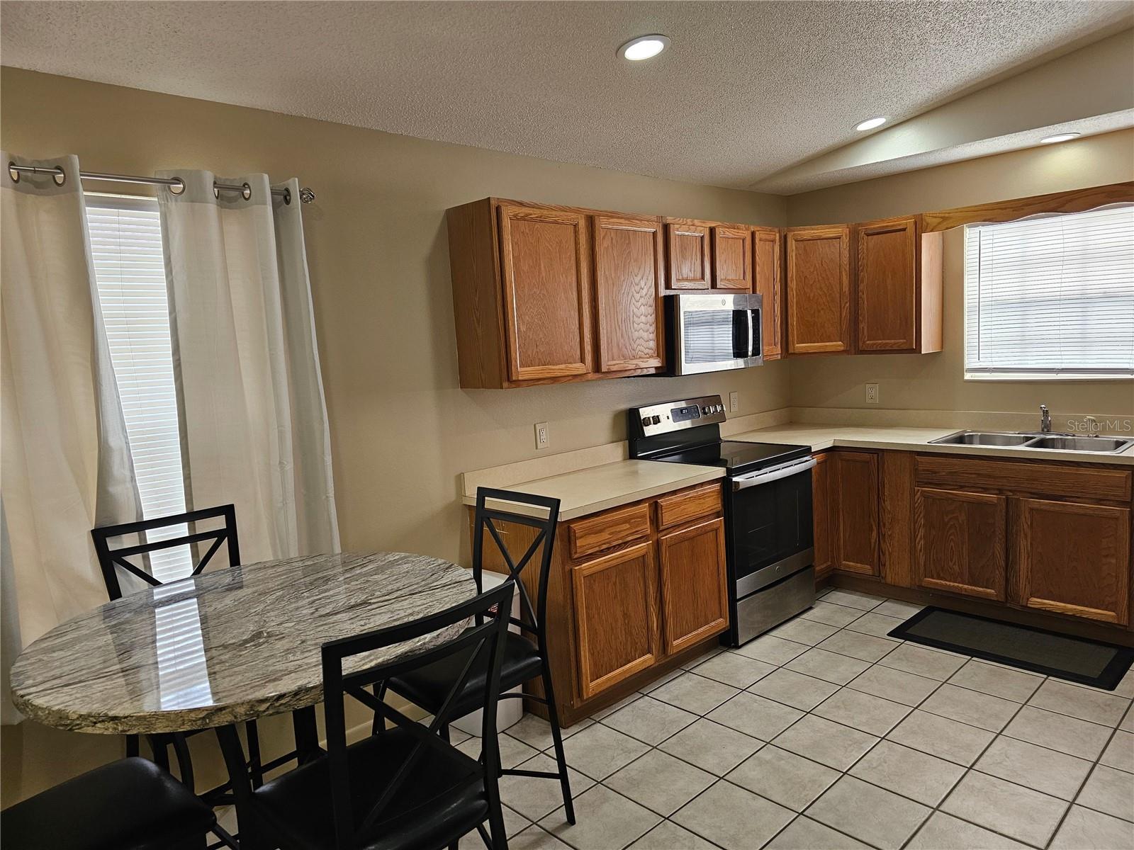 5882 FOX HAVEN DR, WINTER HAVEN, FL, 33884