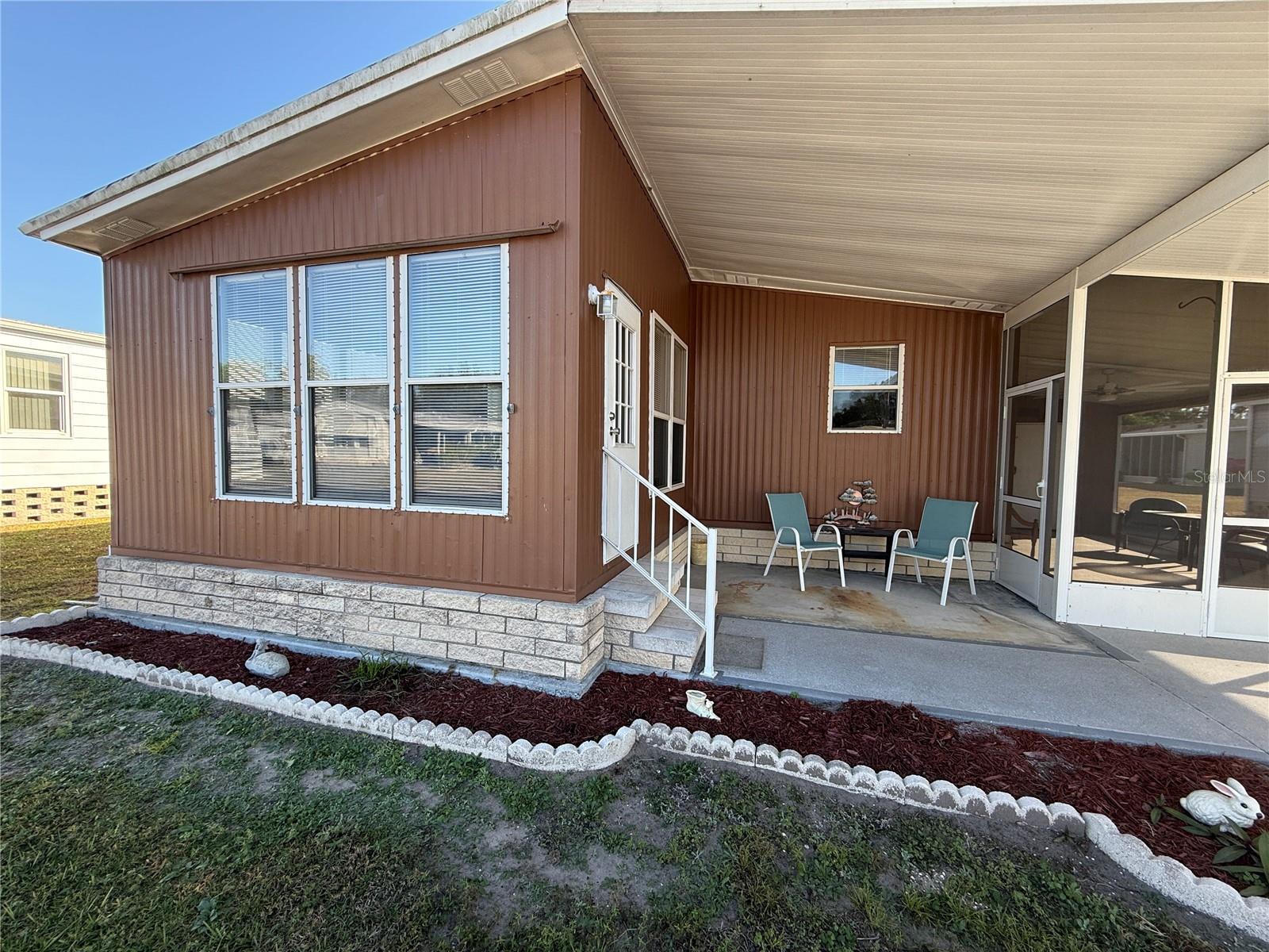 225 N SAINT THOMAS CIR, APOLLO BEACH, FL, 33572