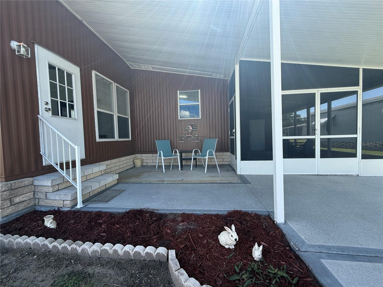 225 N SAINT THOMAS CIR, APOLLO BEACH, FL, 33572