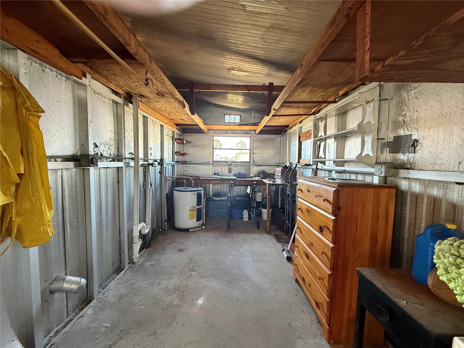 225 N SAINT THOMAS CIR, APOLLO BEACH, FL, 33572