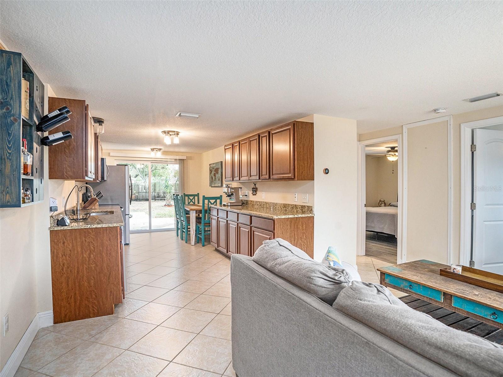 204 SW MADISON CIR N, ST PETERSBURG, FL, 33703