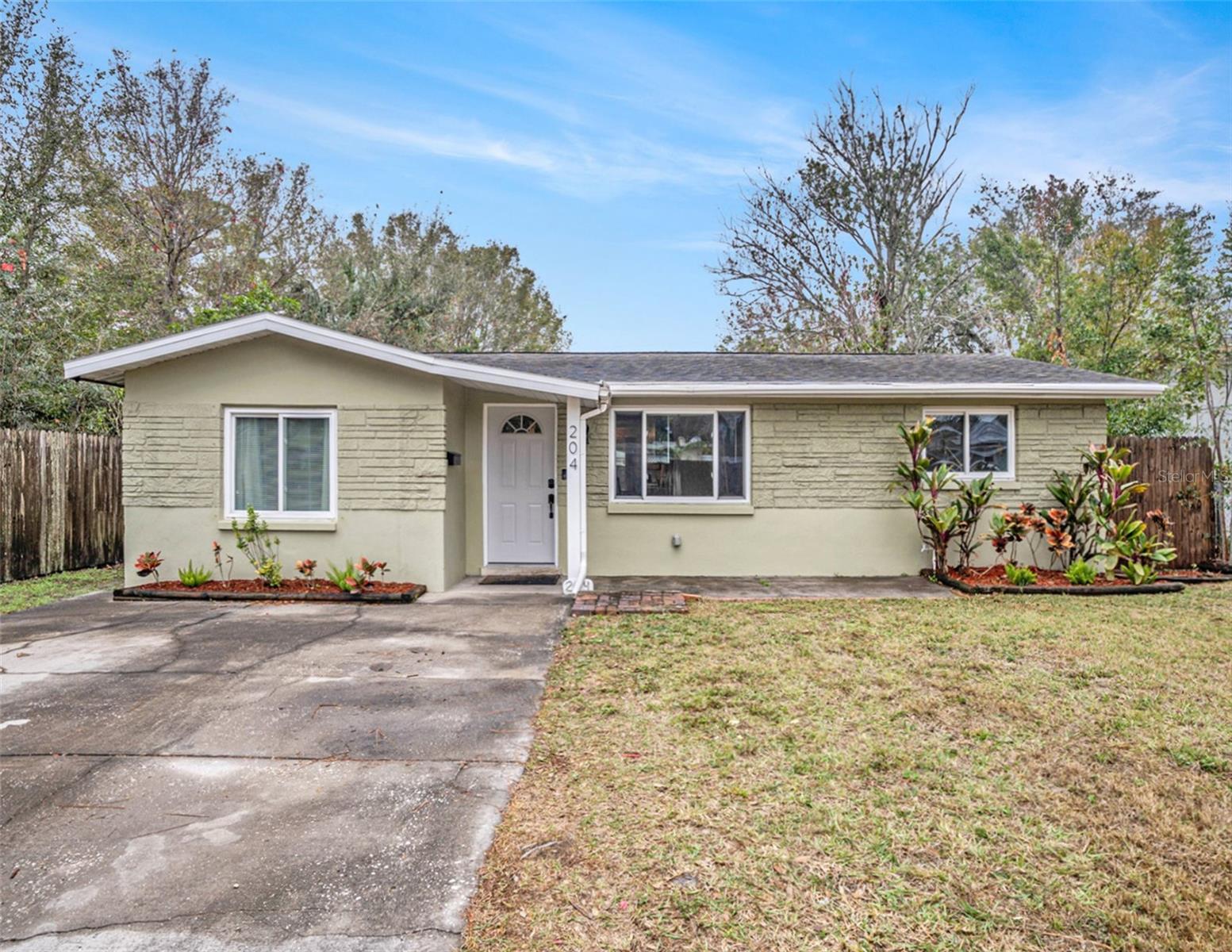 204 SW MADISON CIR N, ST PETERSBURG, FL, 33703
