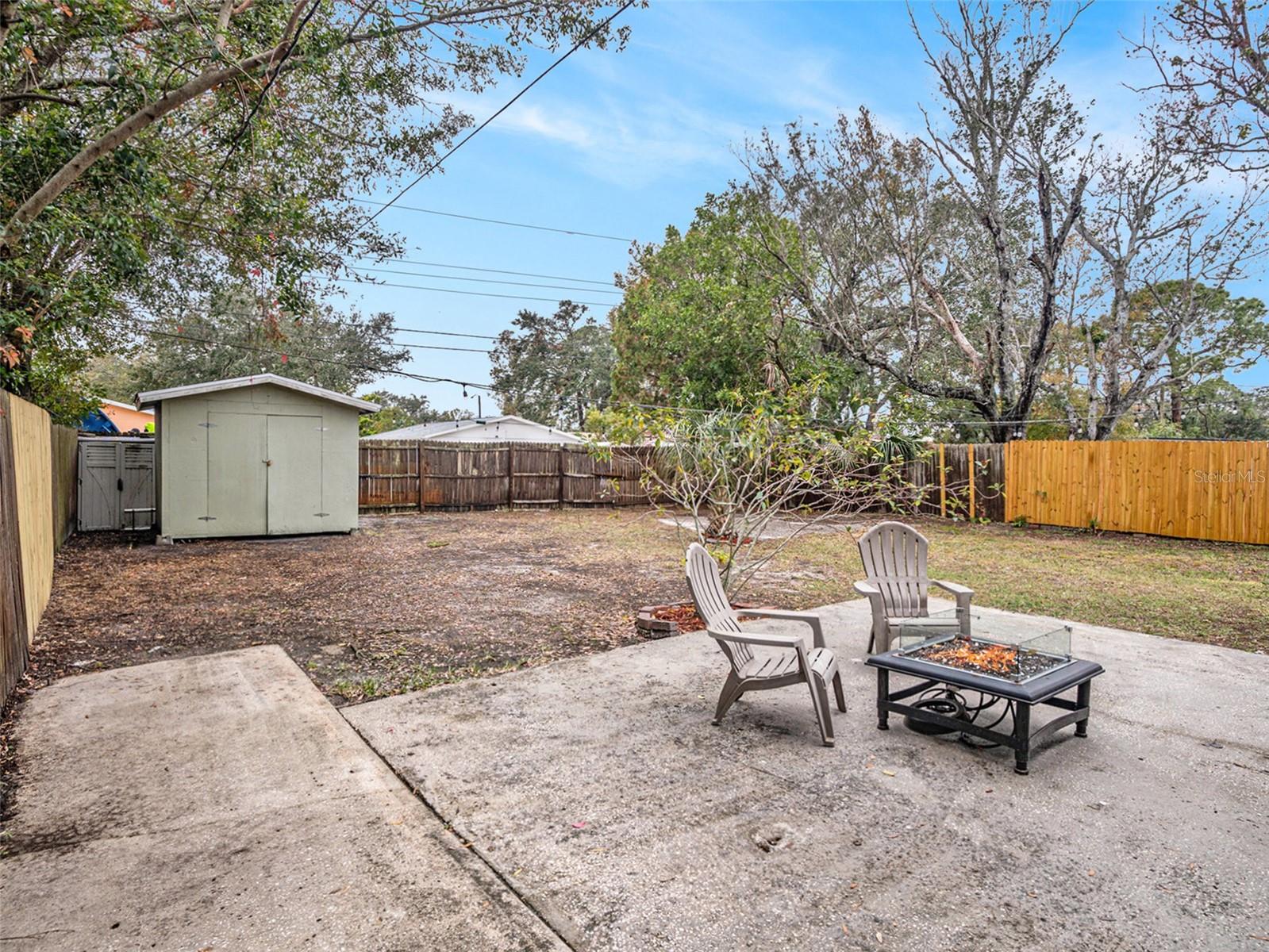 204 SW MADISON CIR N, ST PETERSBURG, FL, 33703