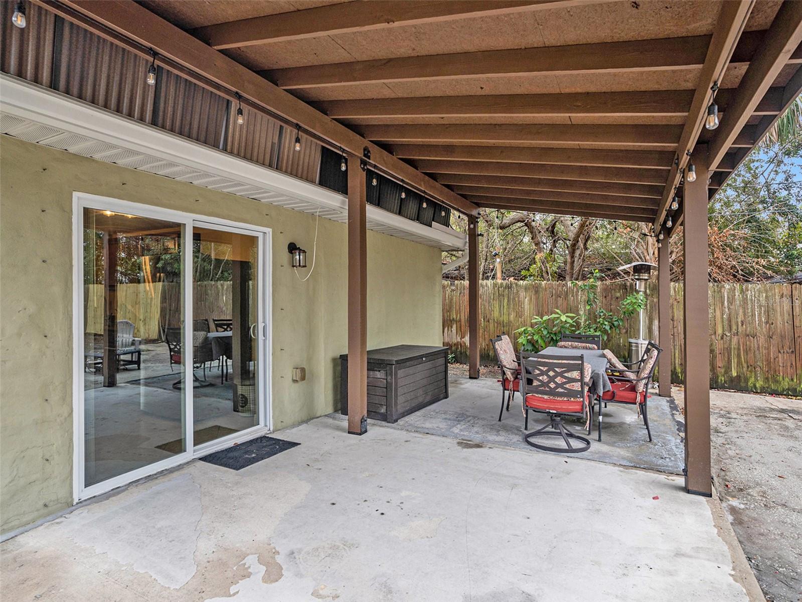 204 SW MADISON CIR N, ST PETERSBURG, FL, 33703