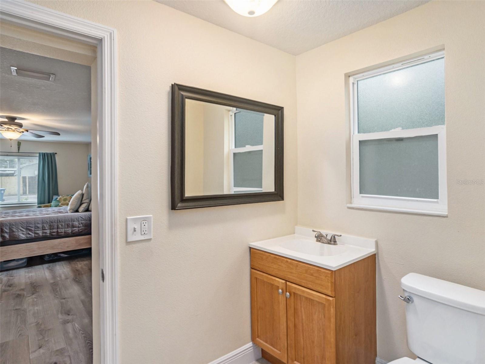 204 SW MADISON CIR N, ST PETERSBURG, FL, 33703