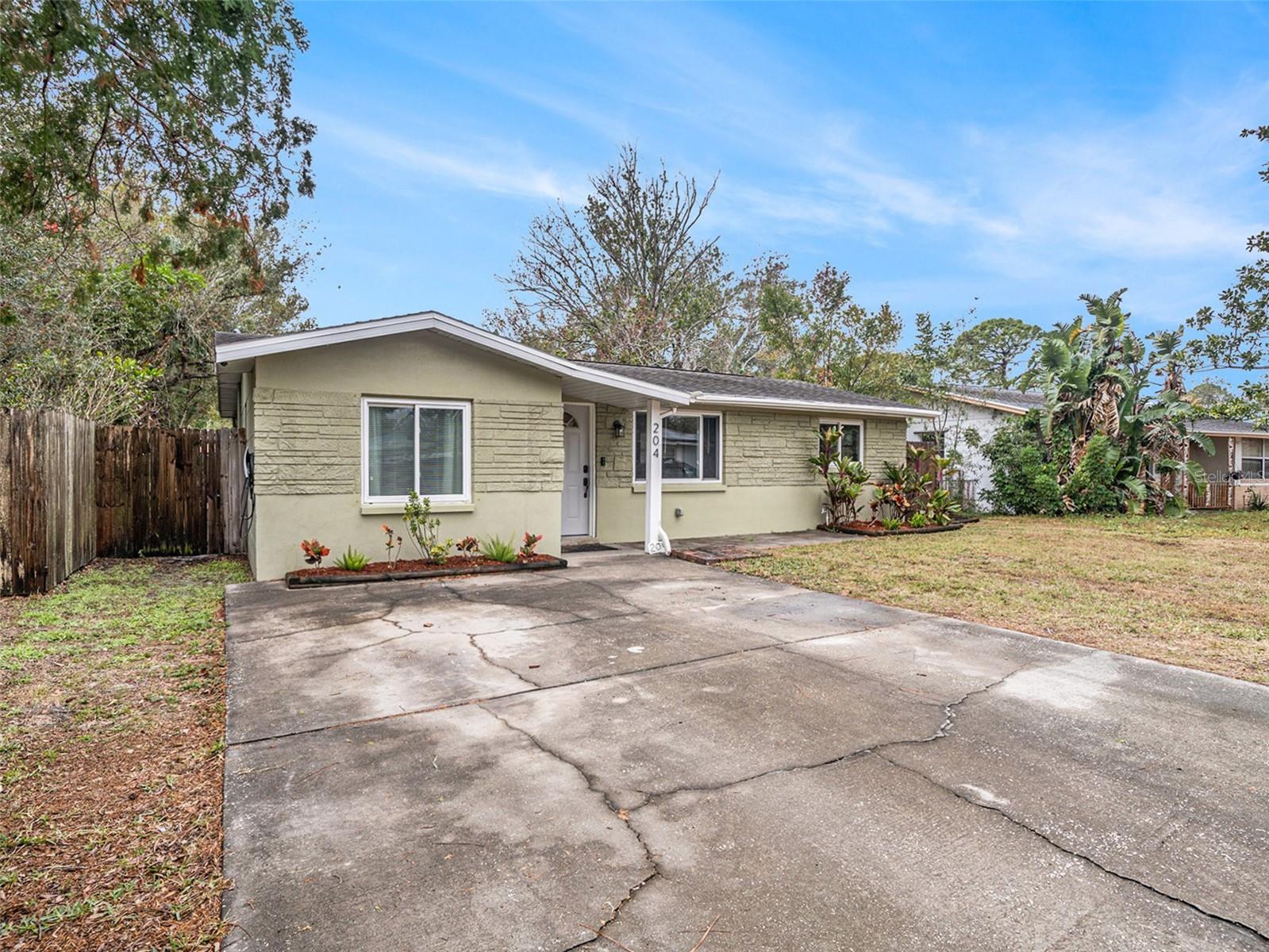 204 SW MADISON CIR N, ST PETERSBURG, FL, 33703
