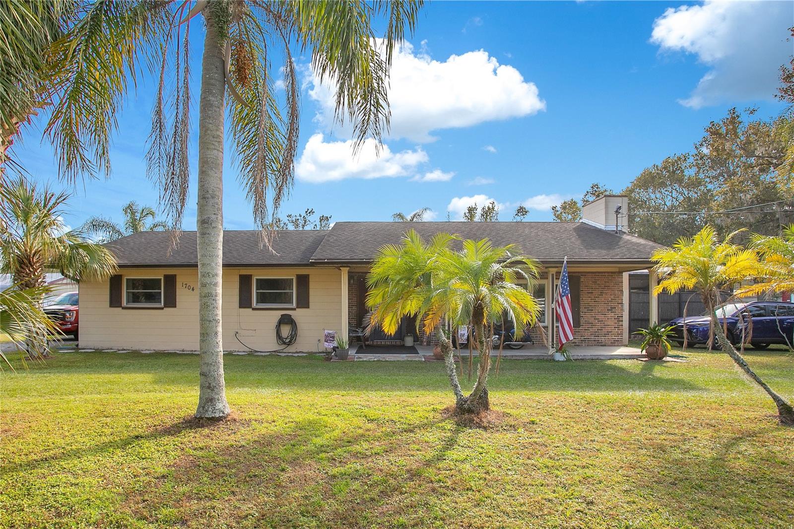 1704 W DAUGHTERY RD, LAKELAND, FL, 33810