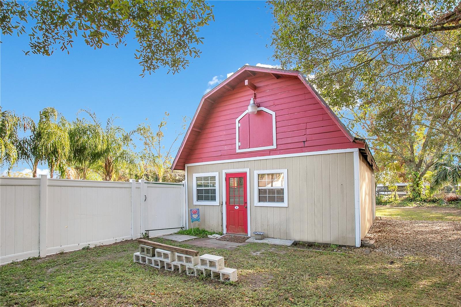 1704 W DAUGHTERY RD, LAKELAND, FL, 33810