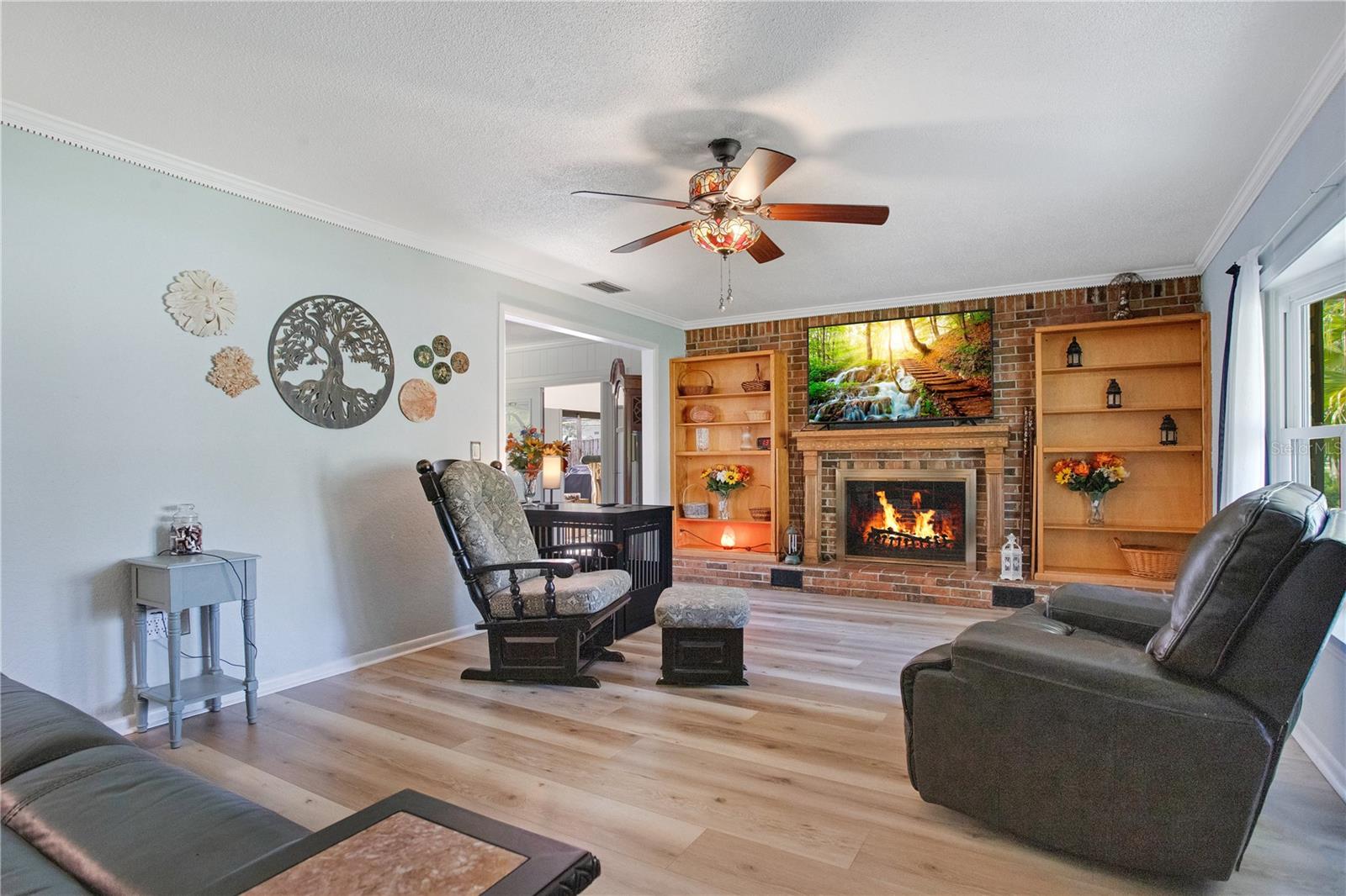 1704 W DAUGHTERY RD, LAKELAND, FL, 33810