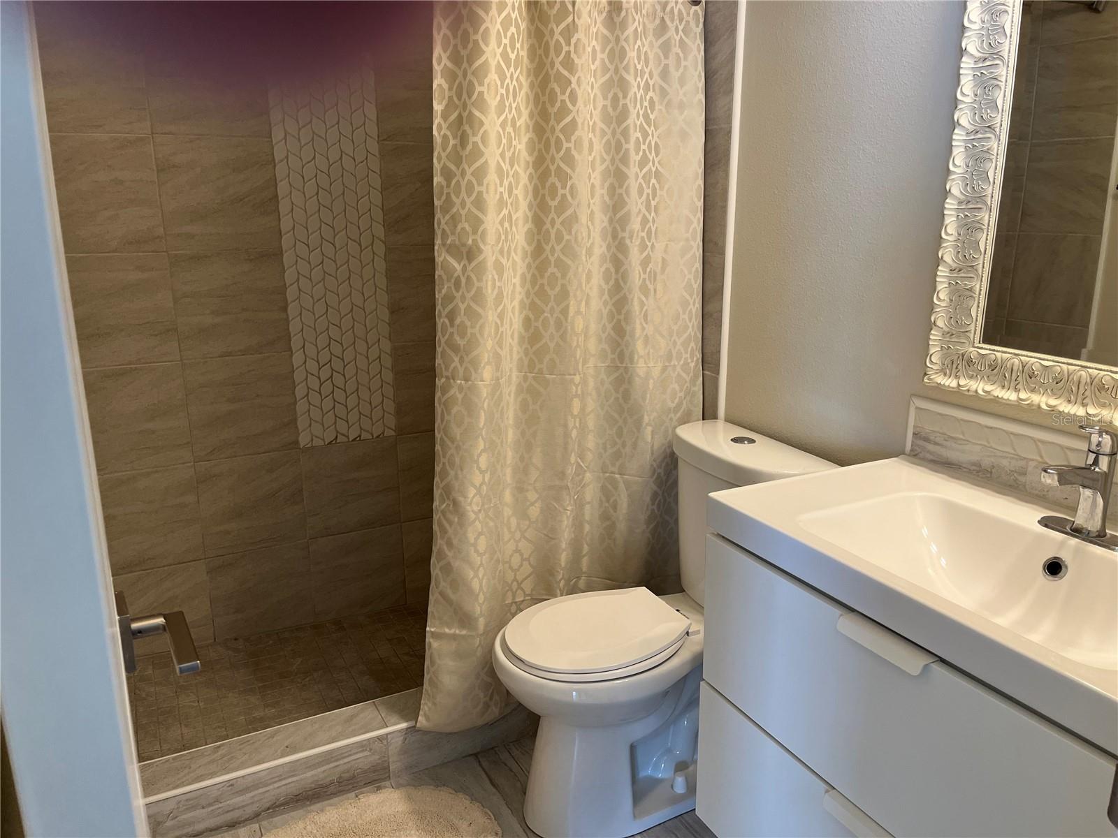 11601 AUTUMN GARDENS CT, TAMPA, FL, 33635
