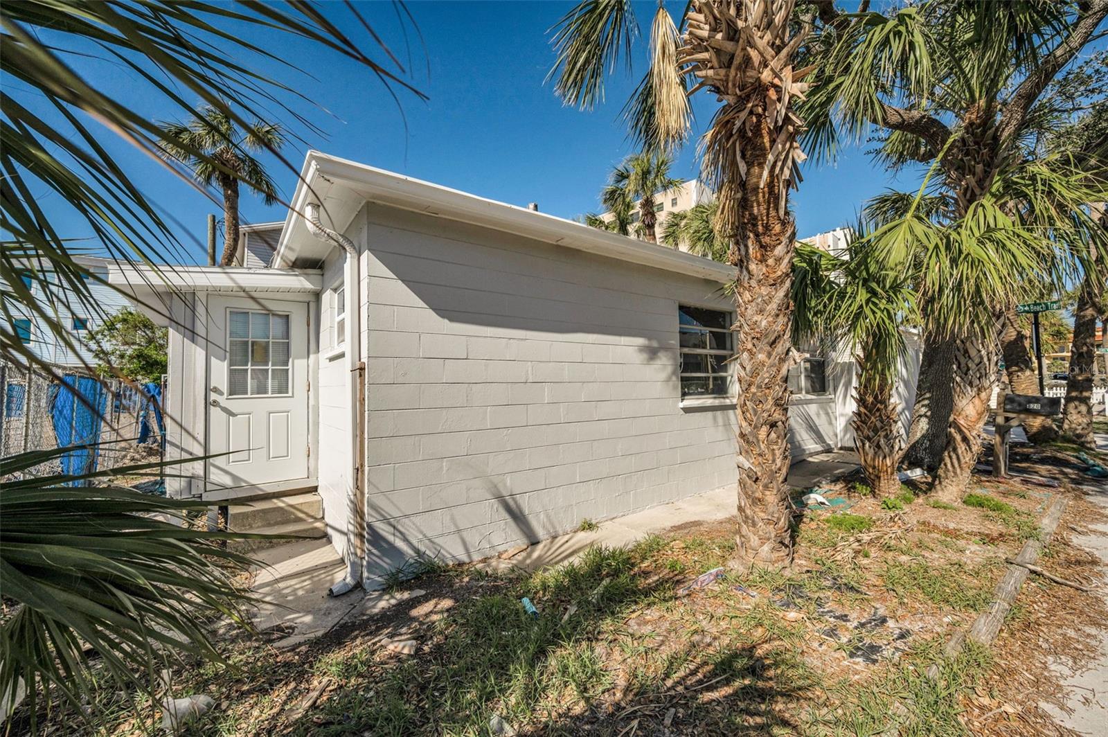 820 GULF BLVD #Units 1-3, INDIAN ROCKS BEACH, FL, 33785