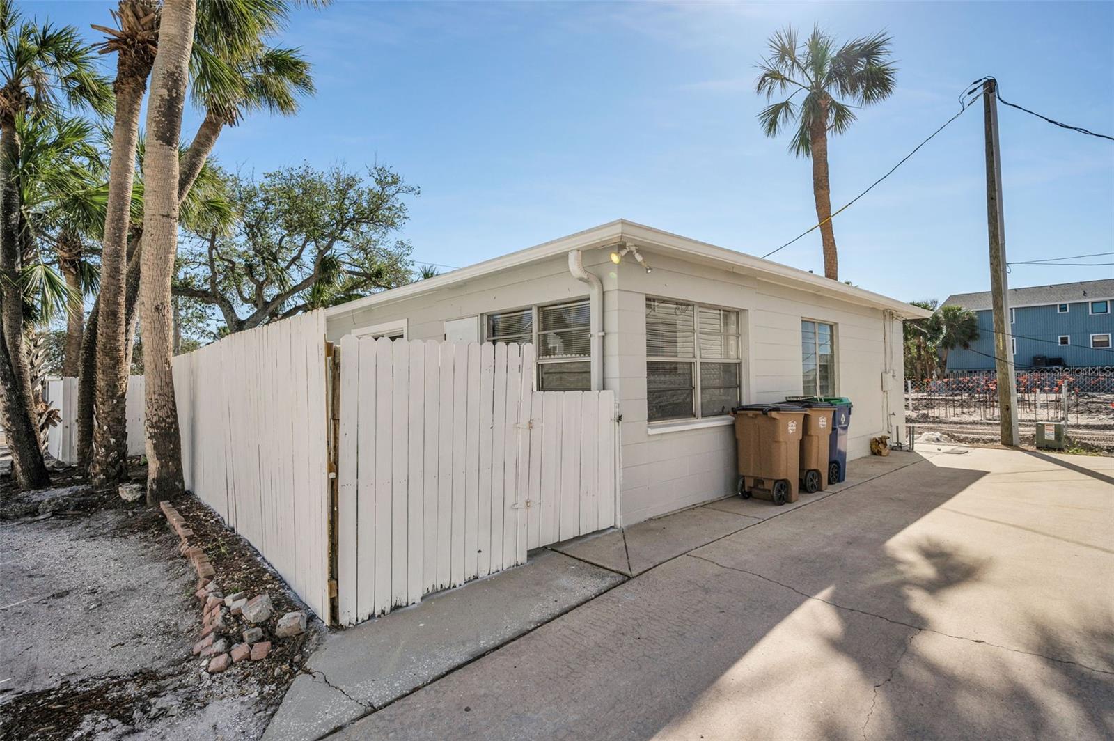 820 GULF BLVD #Units 1-3, INDIAN ROCKS BEACH, FL, 33785